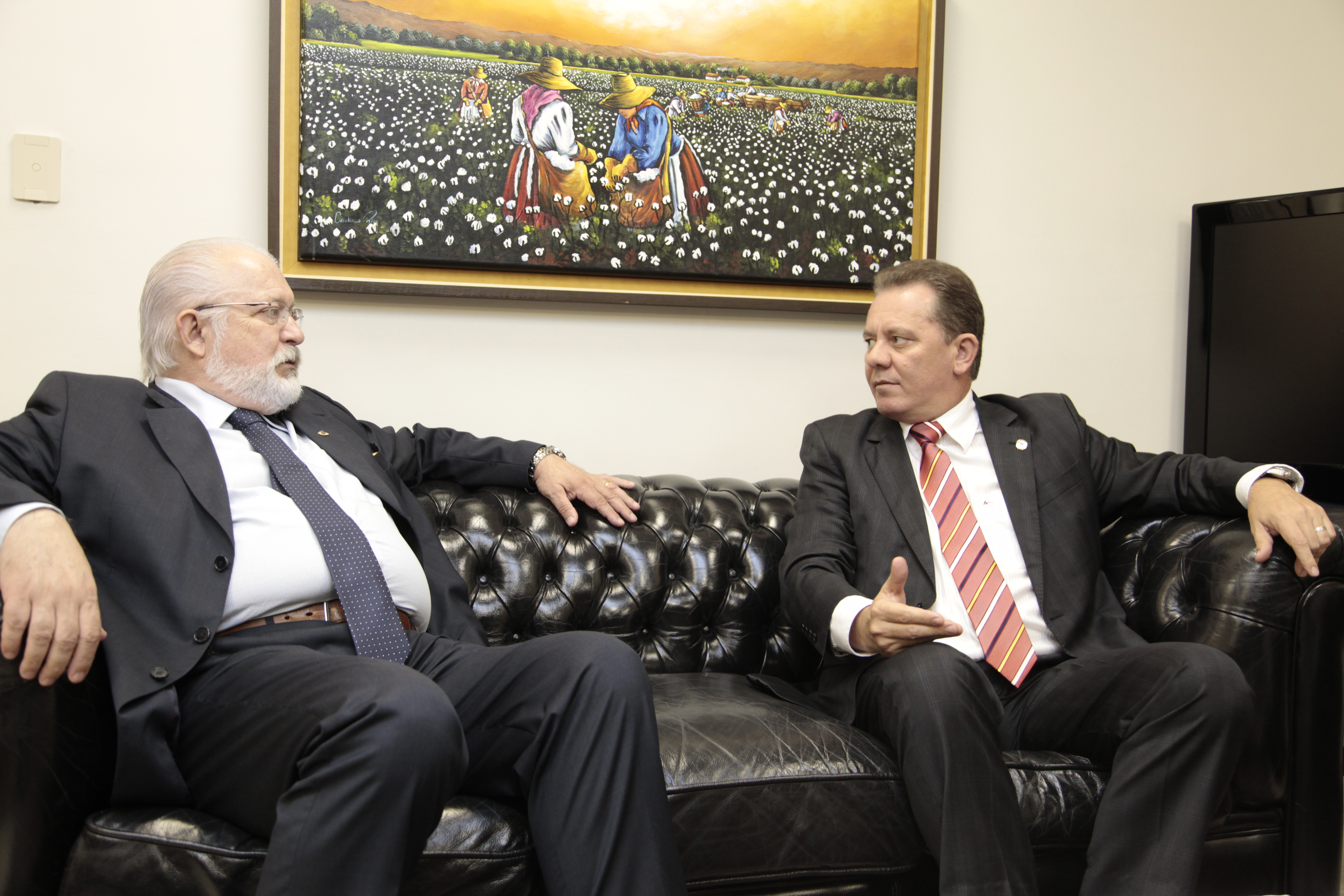 Presidente da Assembleia Dep. Joares Ponticelli recepciona o Presidente do TCE Salomão Antonio Ribas Júnior