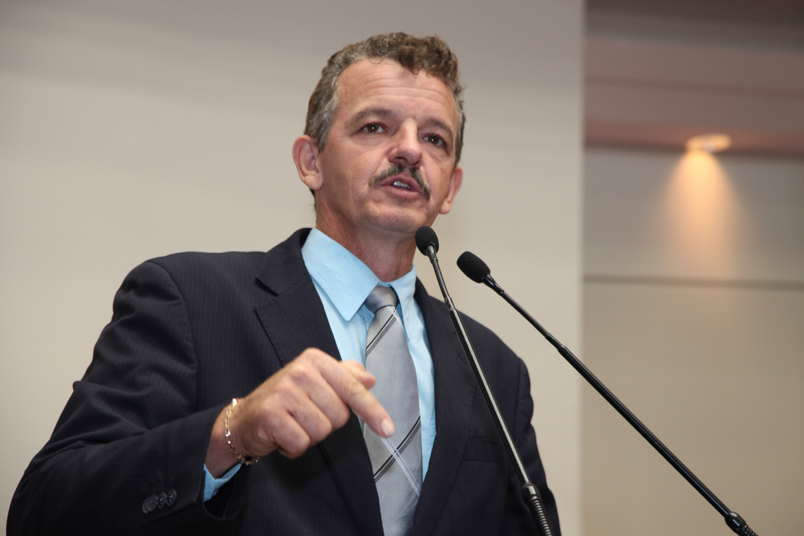 Sessão Ordinária - Plenário Osni Régis. Deputado Dirceu Dresh (PT)