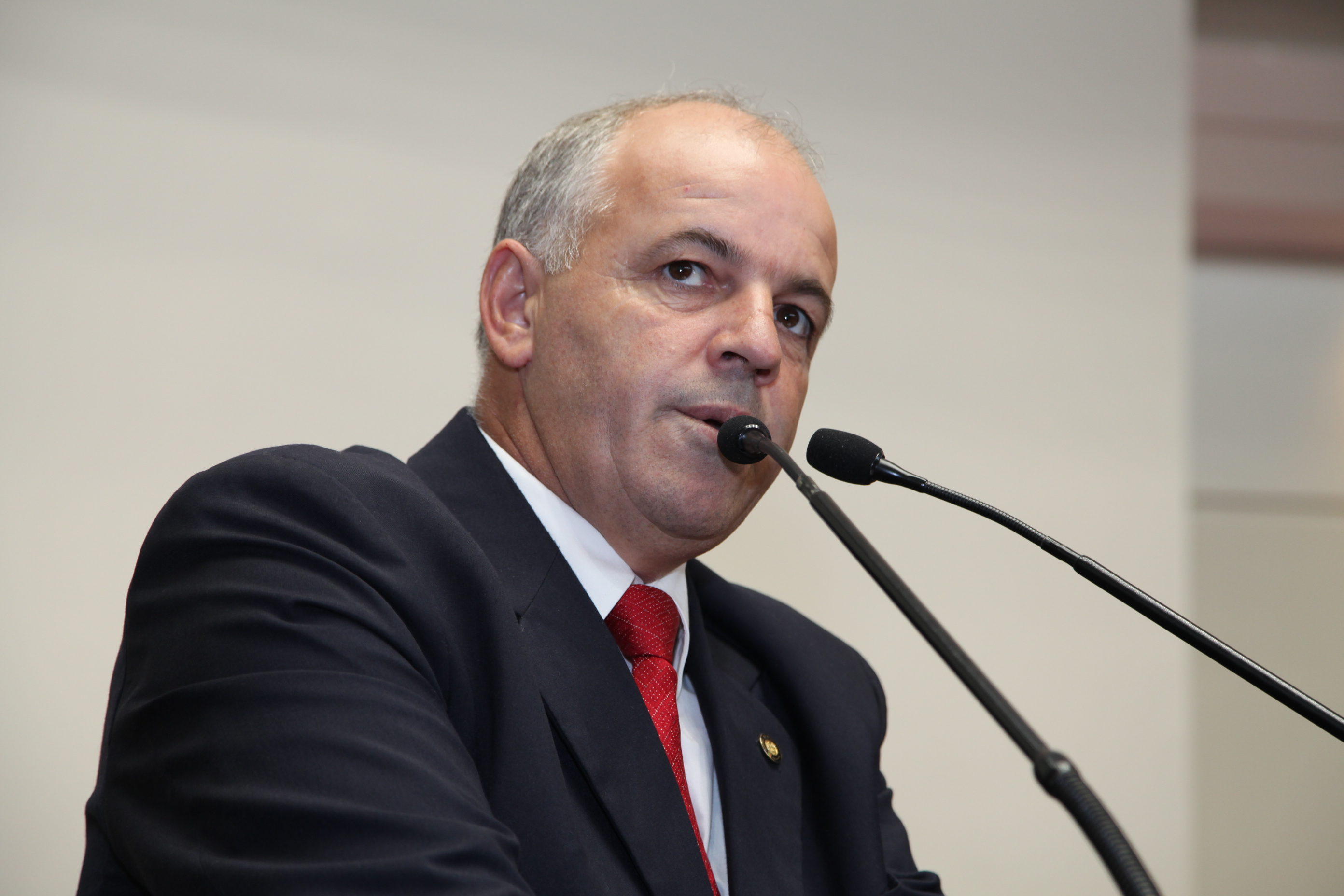 Sessão Ordinária - Plenário Osni Régis. Deputado Amauri Soares (PDT)