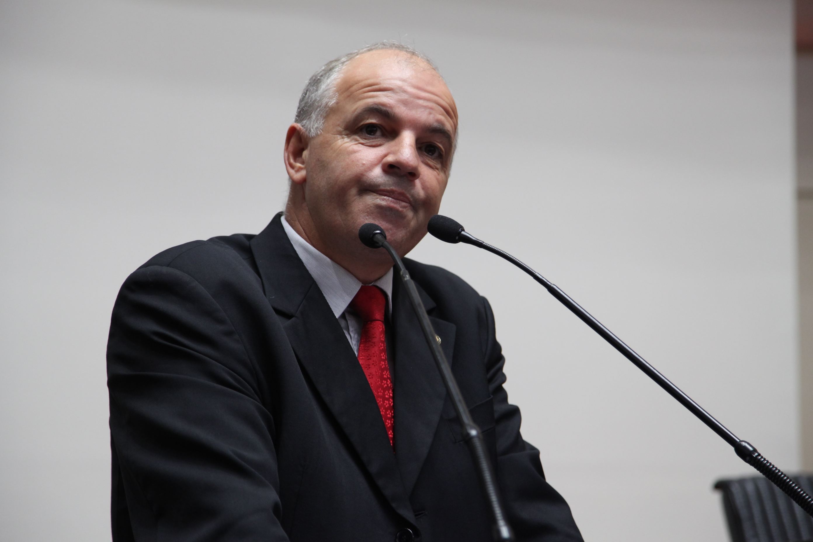 Sessão Ordinária - Plenário Osni Régis. Deputado Amauri Soares (PDT)