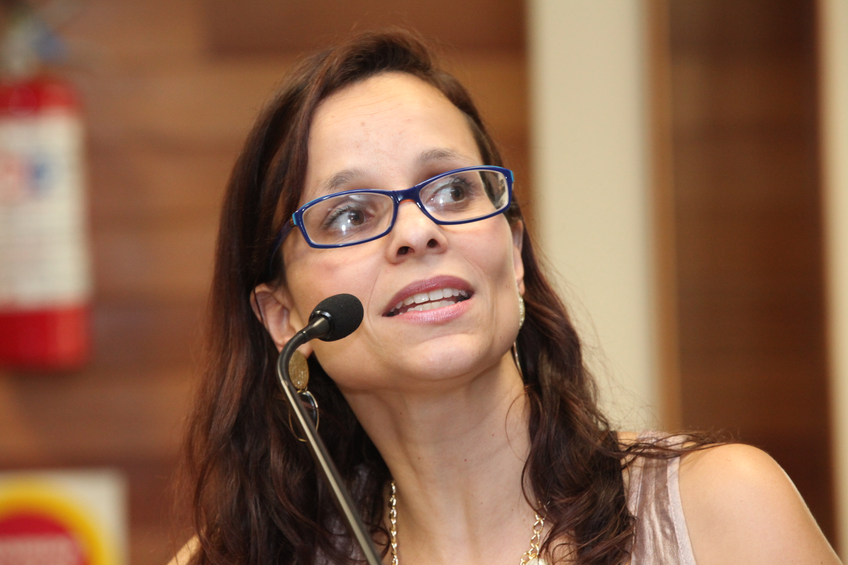 Fórum Catarinense sobre Doenças Raras - Doutora Louise Lapagesse Camargo Pinto