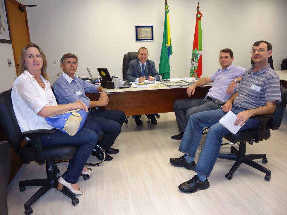 Eskudlark participa do congresso de prefeitos e destaca ação do governo para municípios
