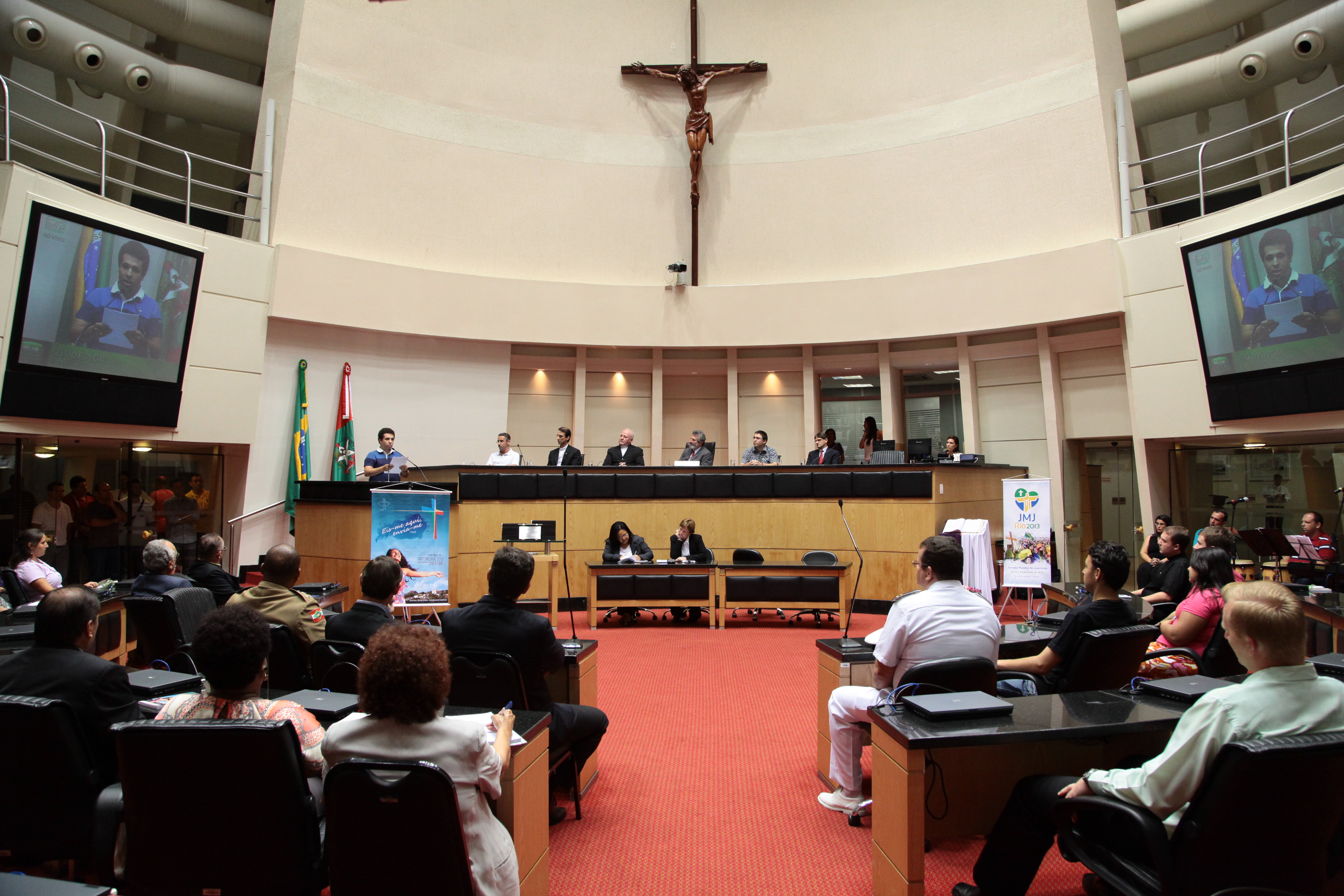 Sessão Especial em comemoração à Campanha da Fraternidade 2013, com o tema Fraternidade e Juventude. Foto: Miriam Zomer
