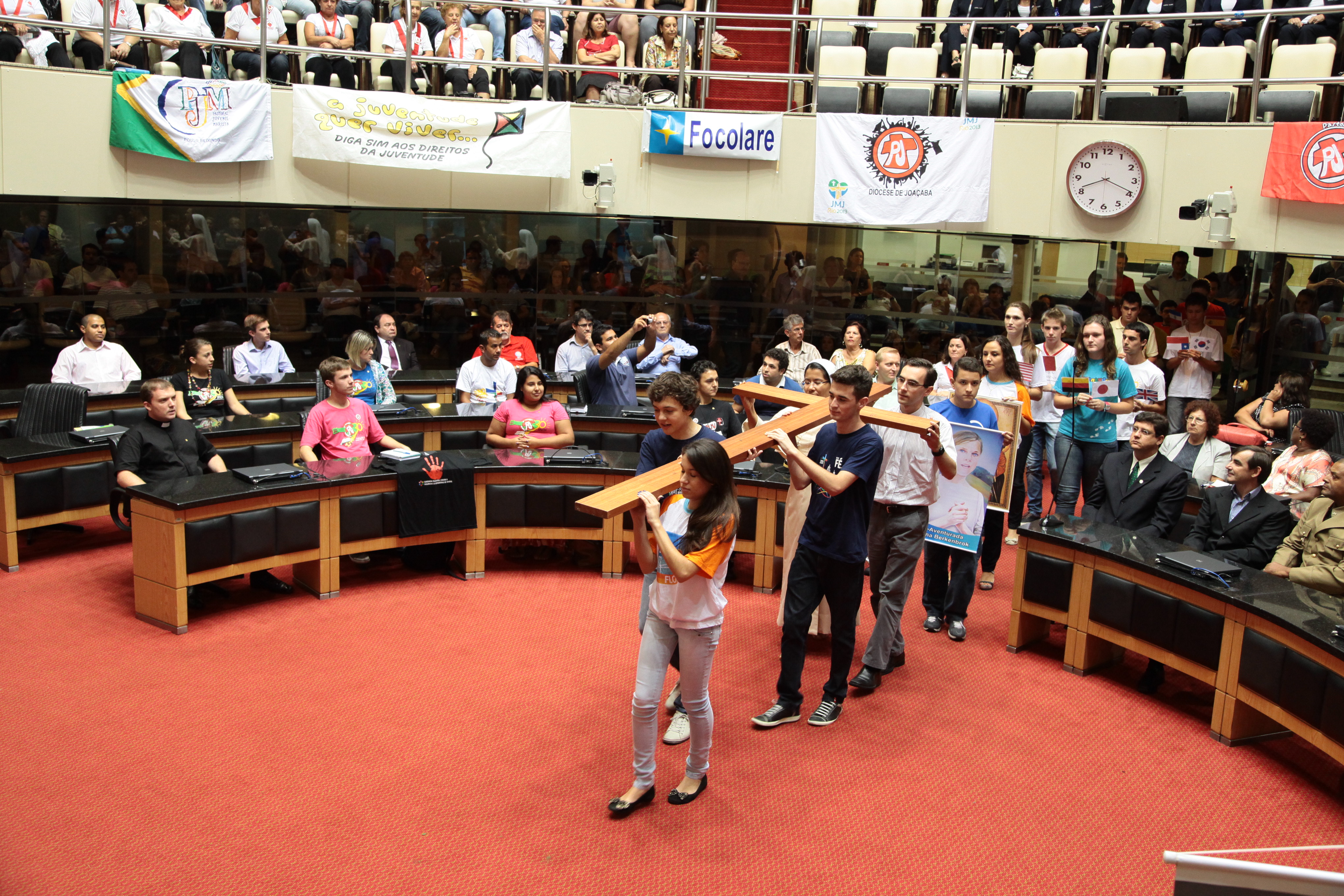 Sessão Especial em comemoração à Campanha da Fraternidade 2013, com o tema Fraternidade e Juventude. Foto: Miriam Zomer
