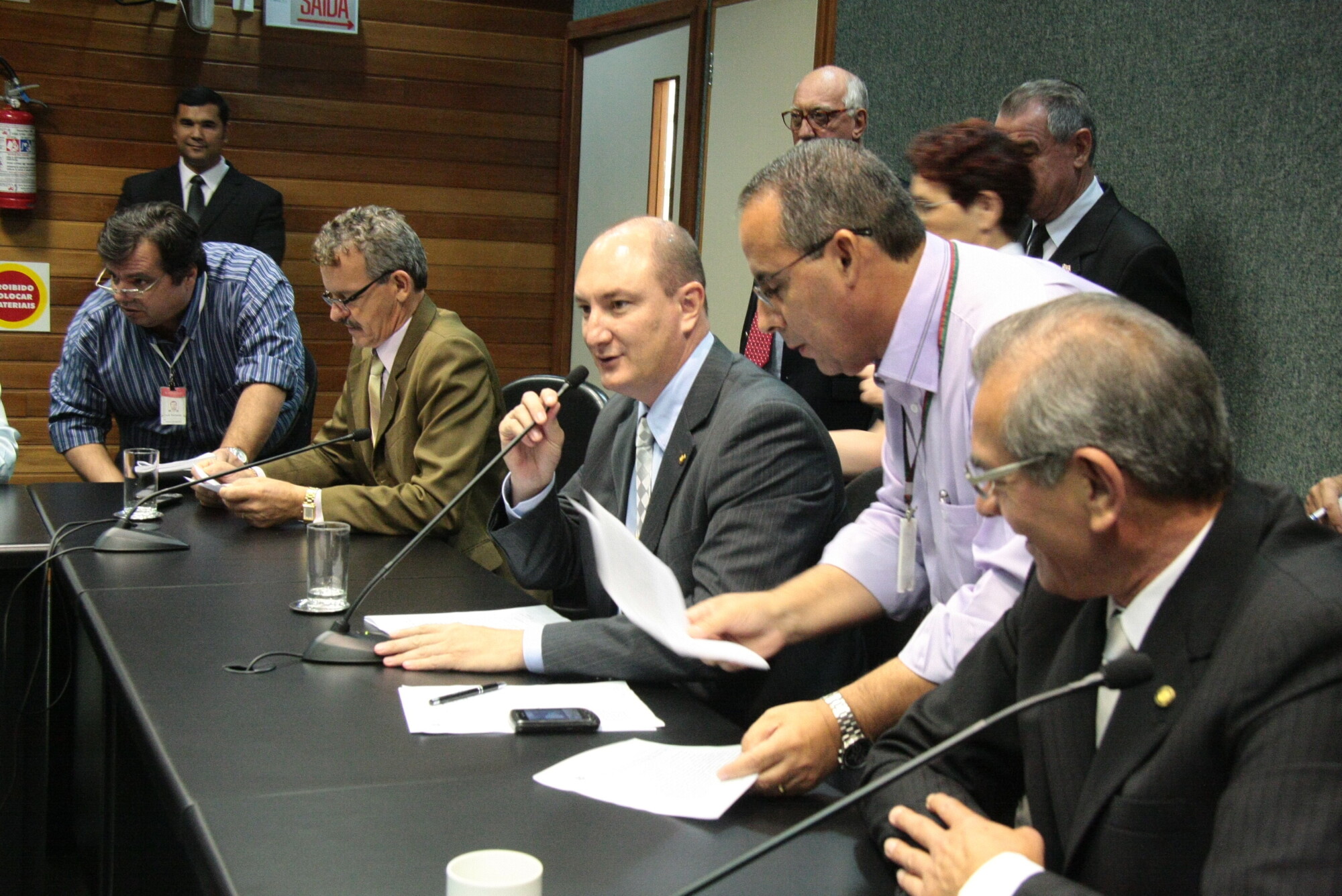 CCJ abre trabalhos com Mauro de Nadal na presidência e Silvio Dreveck como vice