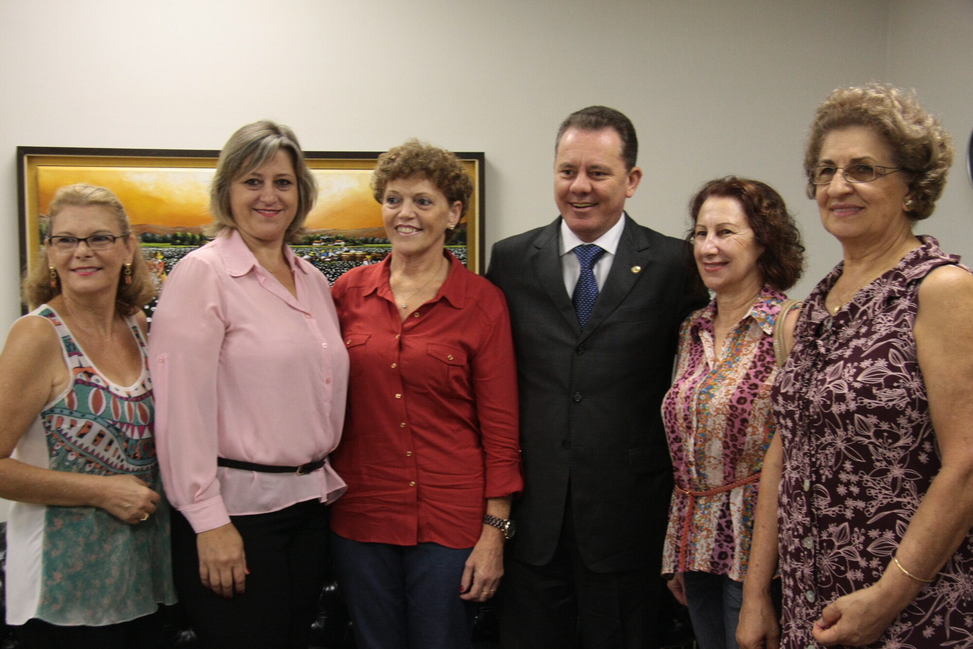 Ponticelli recebe grupo de mulheres oestinas na Assembleia
