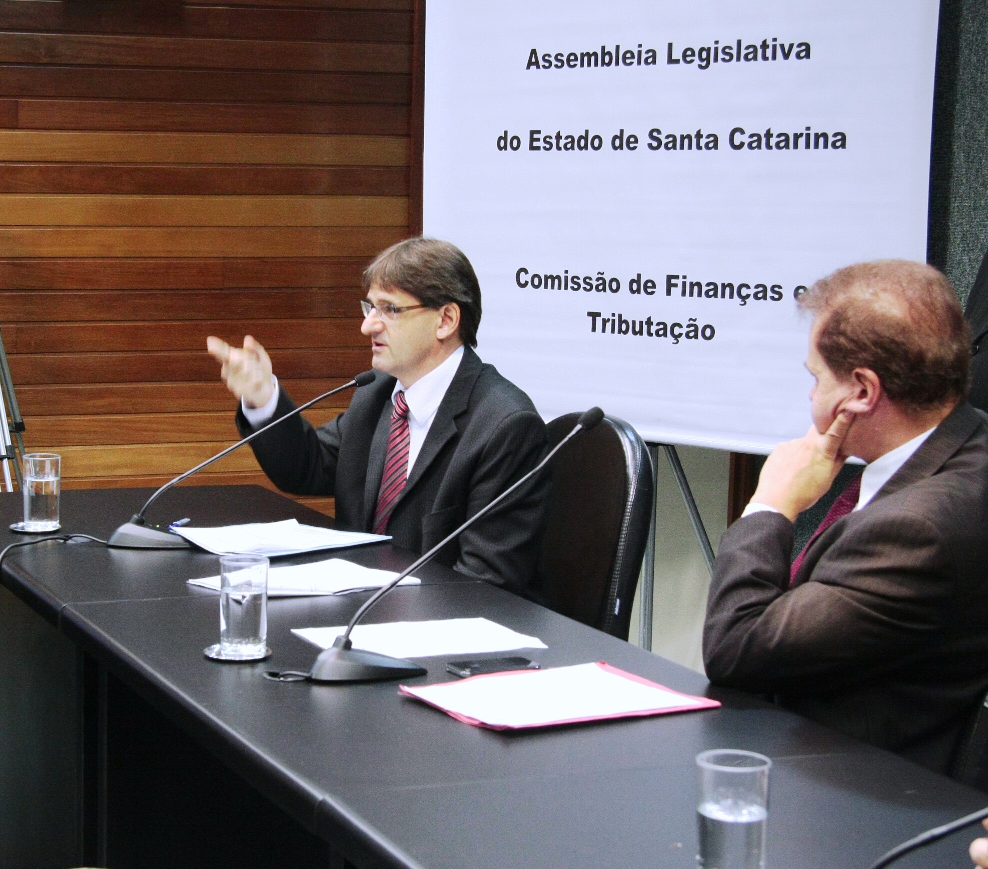 Comissão de Finanças aprova novo piso salarial estadual