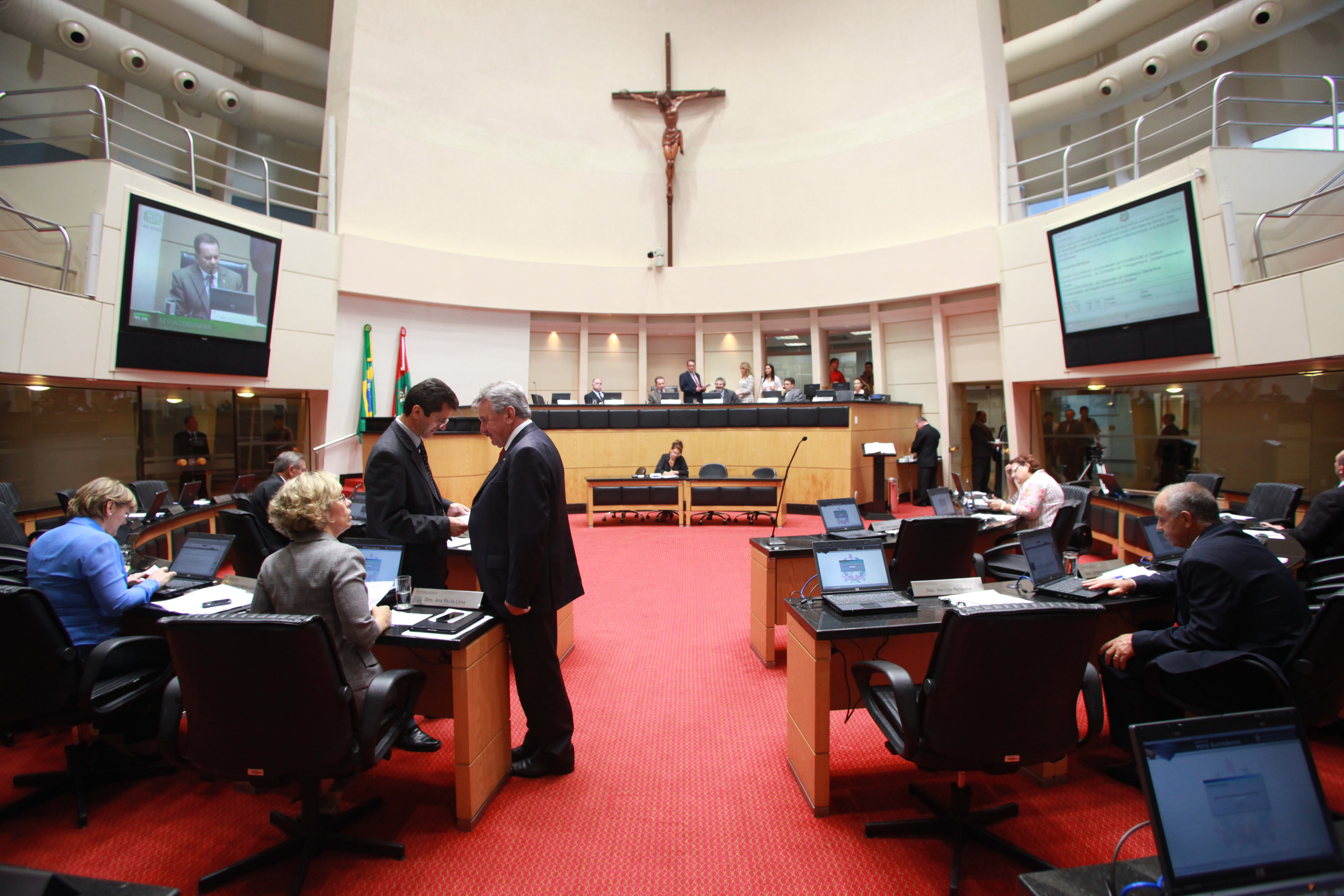 Sessão Ordinária - Plenário Osni Régis - Foto: Lucas Gabriel Diniz