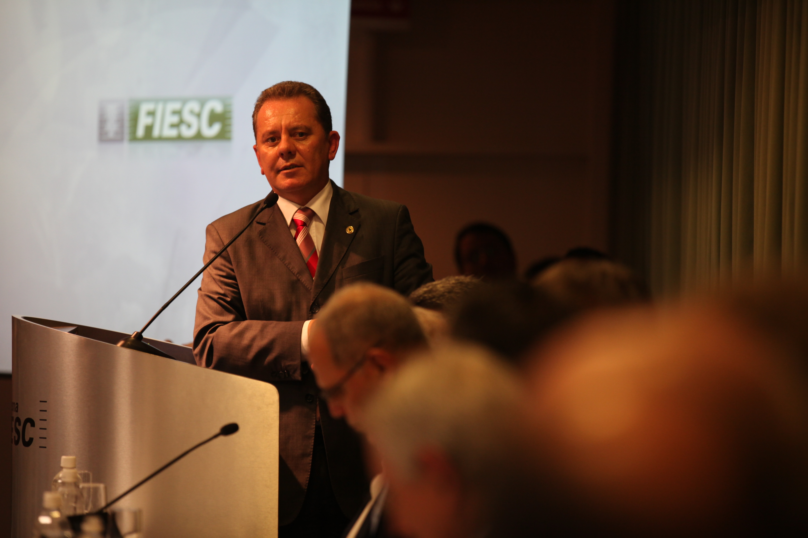 Debate sobre as ferrovias catarinenses na FIESC - Presidente da ALESC, Joares Ponticelli (PP)