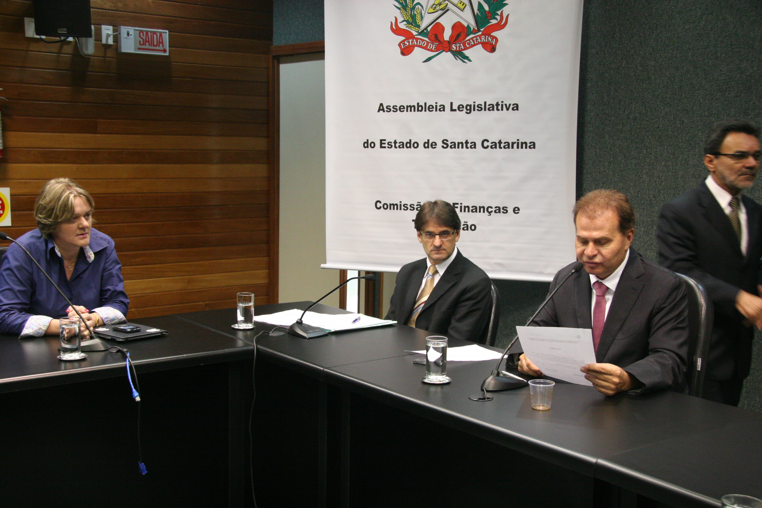 Reunião da Comissão de Finanças. Fotos: Eduardo Guedes de Oliveira