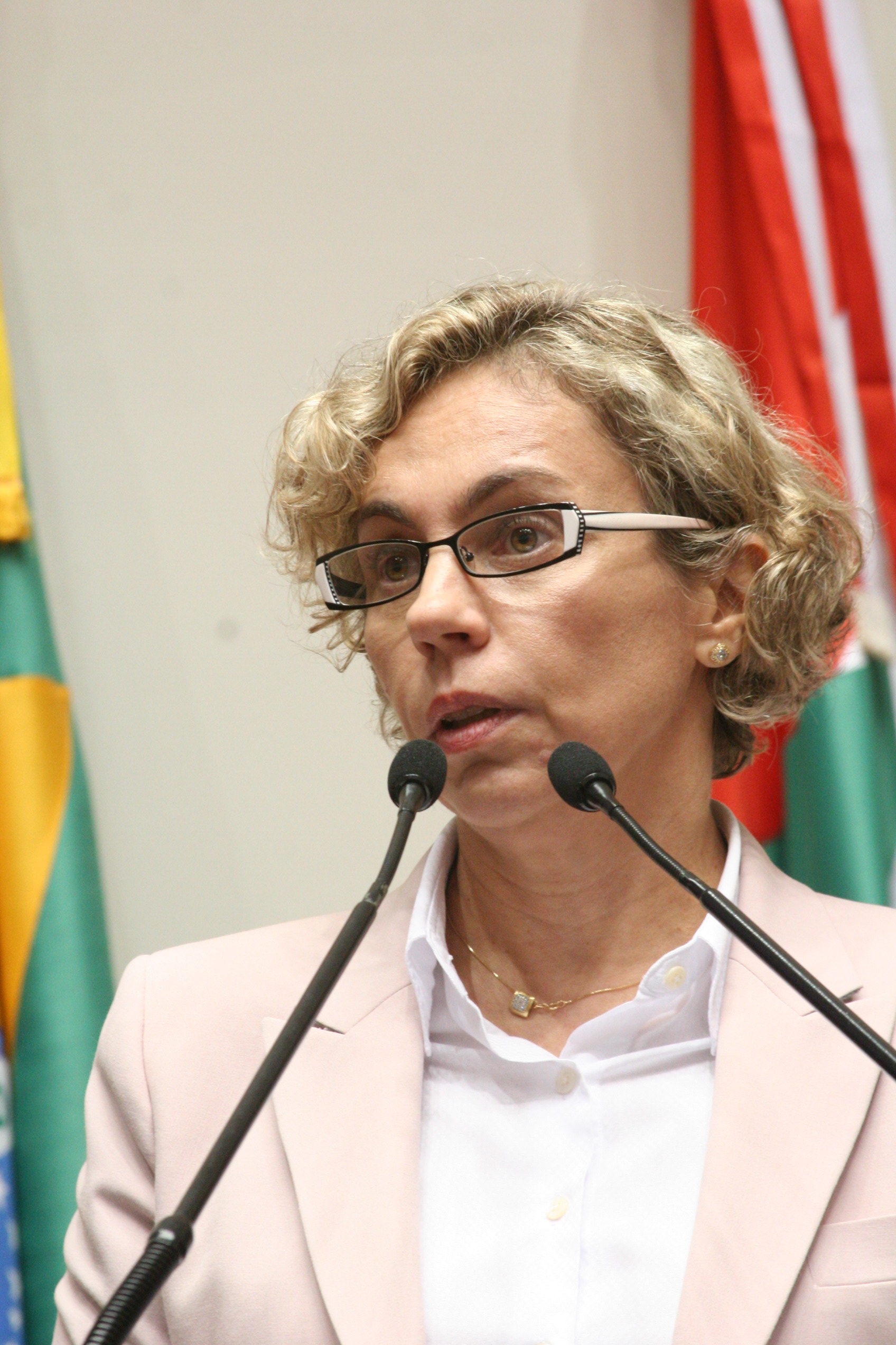 Sessão Ordinária -  Deputada Ana Paula (PT) - Foto: Eduardo Guedes de Oliveira