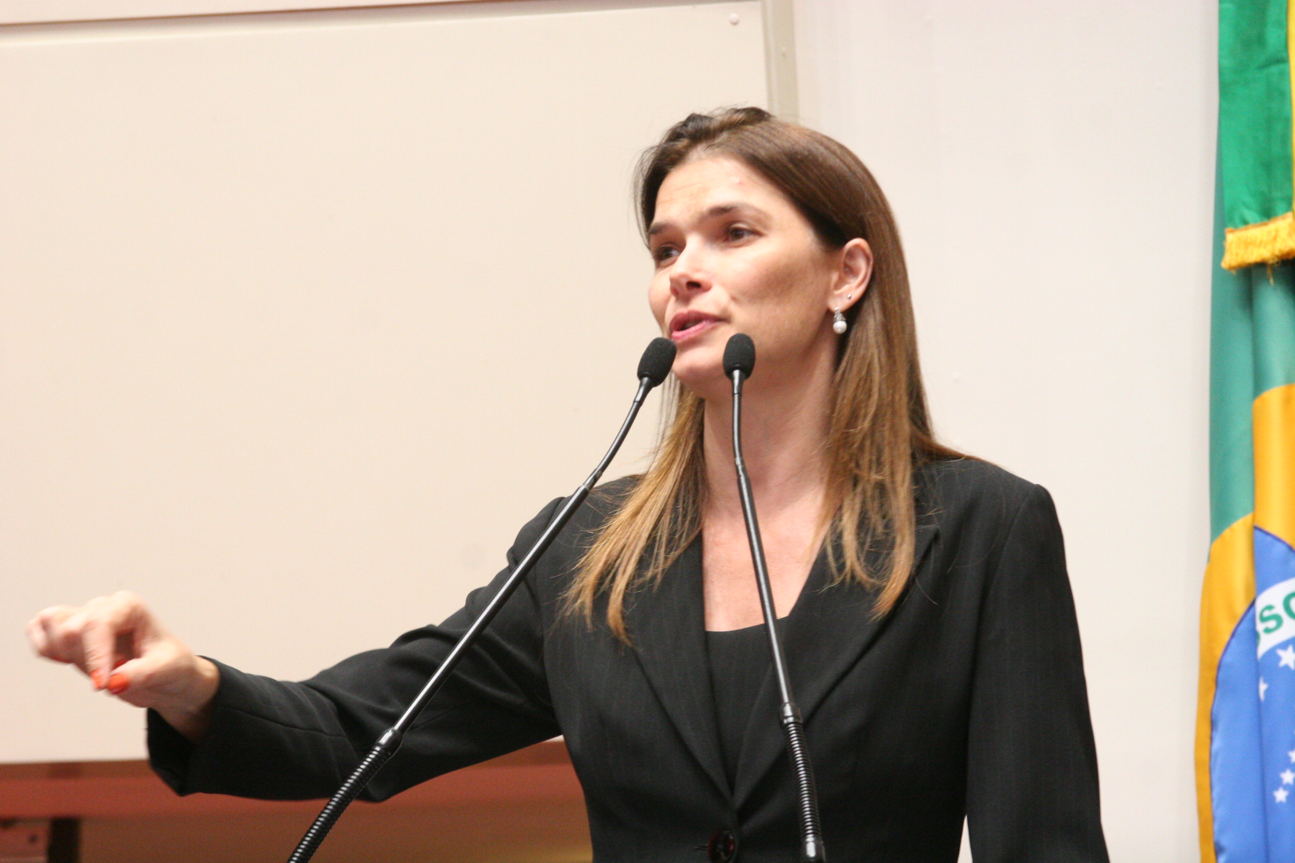Sessão Ordinária -  Deputada Angela Albino (PCdoB) - Foto: Eduardo Guedes de Oliveira