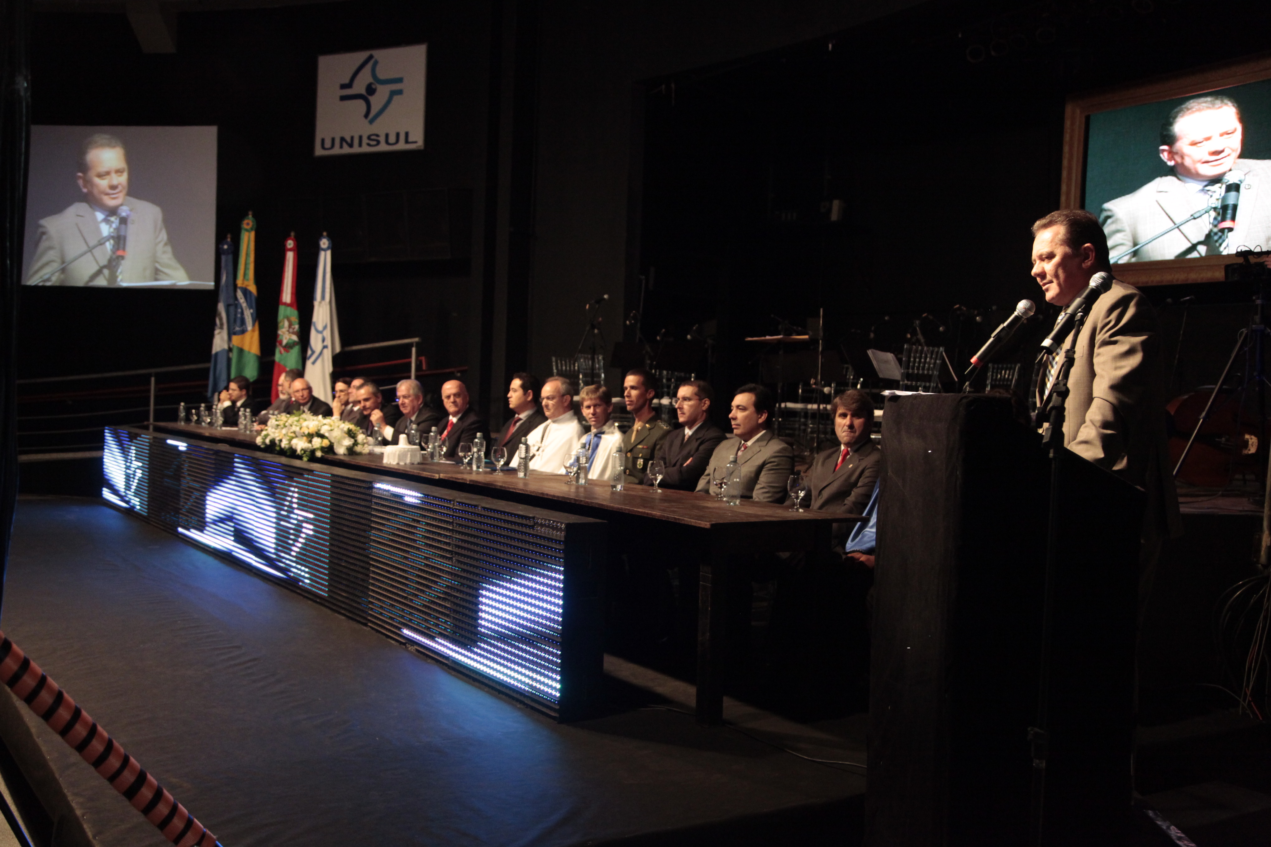 Posse do Magnifico Reitor da UNISUL Prof. Sebastiao Salesio Herdt, dircursa o Presdente da Assembleia Legislativa Deputado Juares Ponticelli  Foto Carlos Kilian