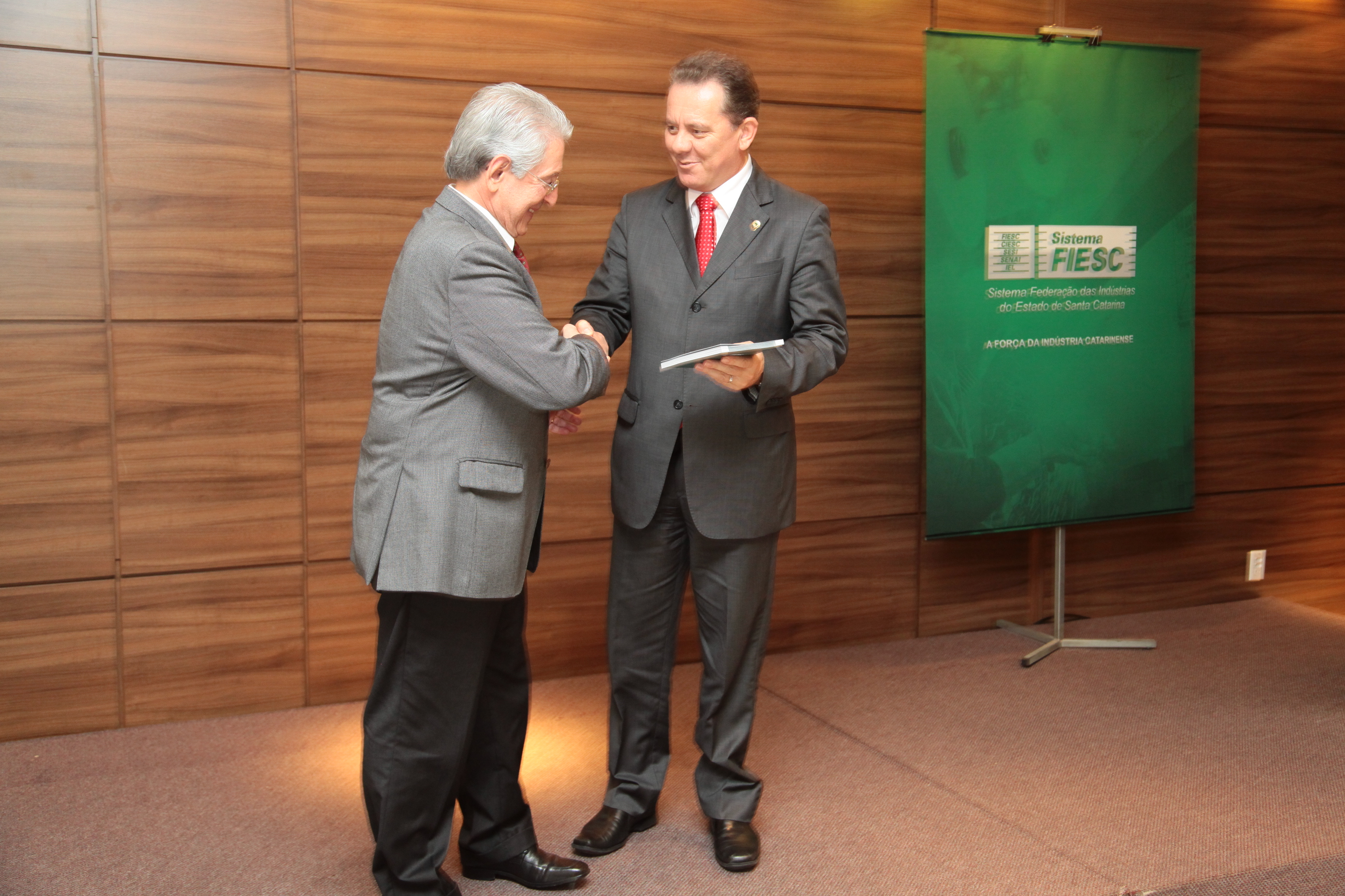 Lançamento da Agenda Legislativa 2013 - FIESC. Foto: Miriam Zomer