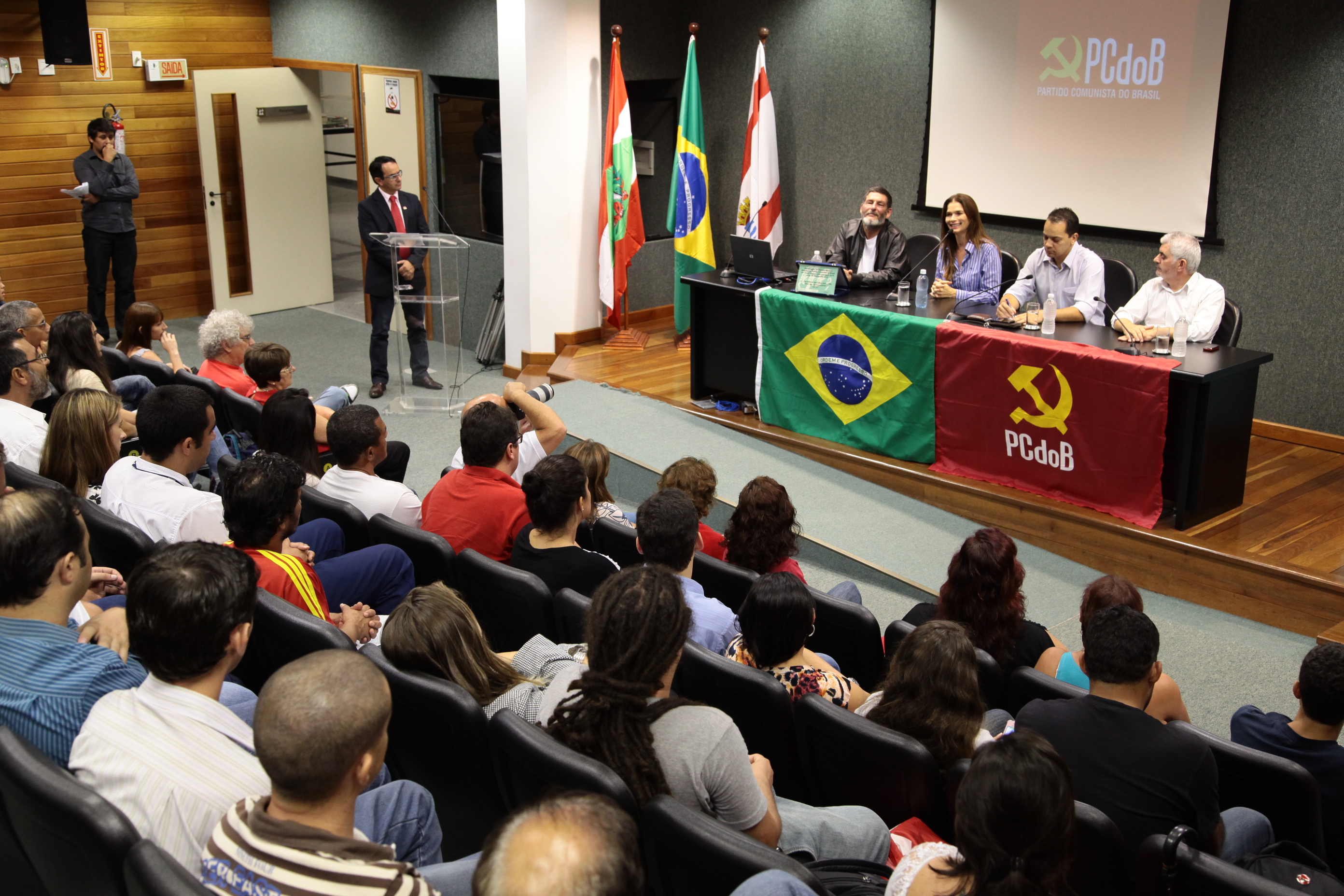 Sessão Especial em homenagem aos 91 anos do Partido Comunista do Brasil - PCdoB. Foto: Miriam Zomer