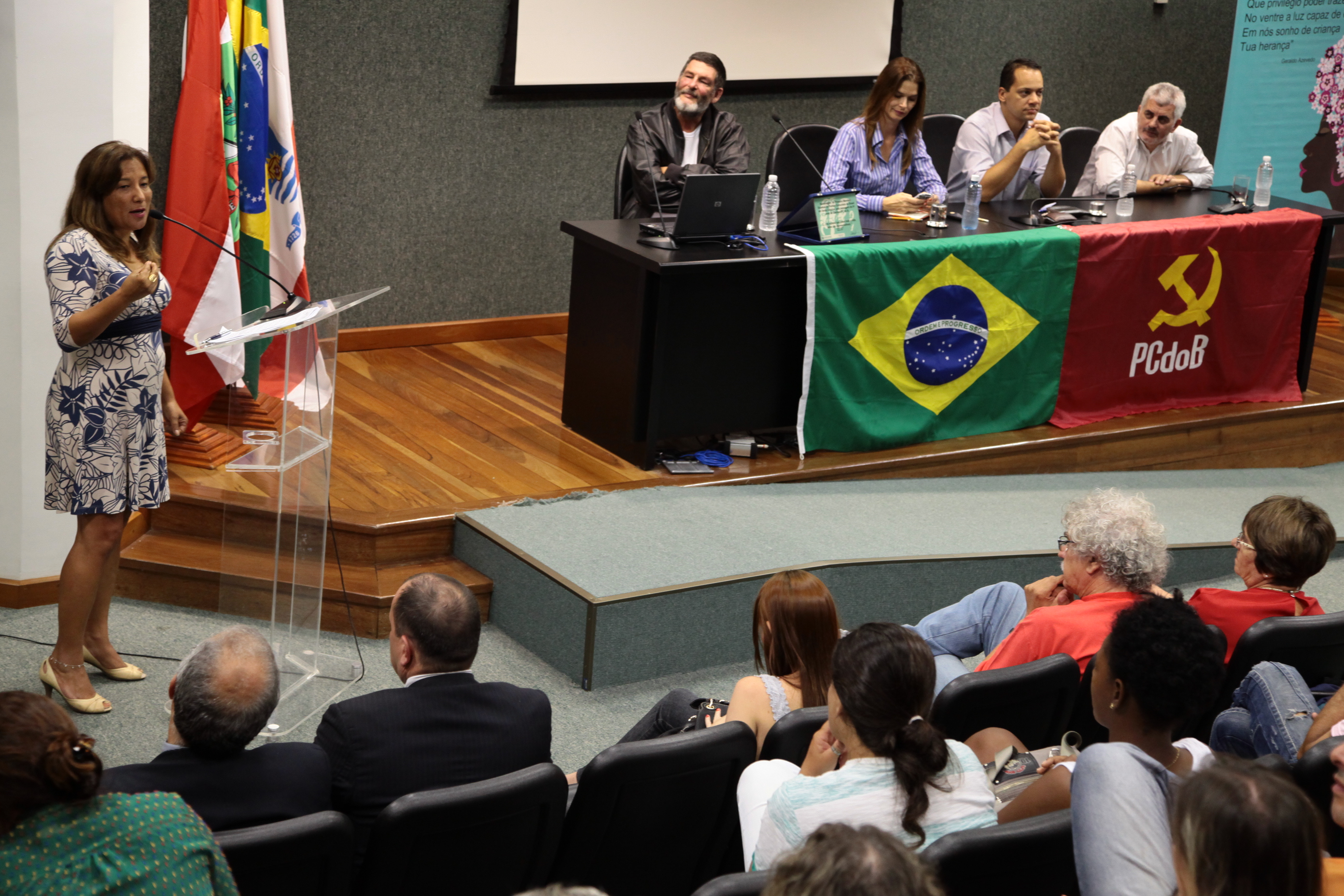 Sessão Especial em homenagem aos 91 anos do Partido Comunista do Brasil - PCdoB. Foto: Miriam Zomer
