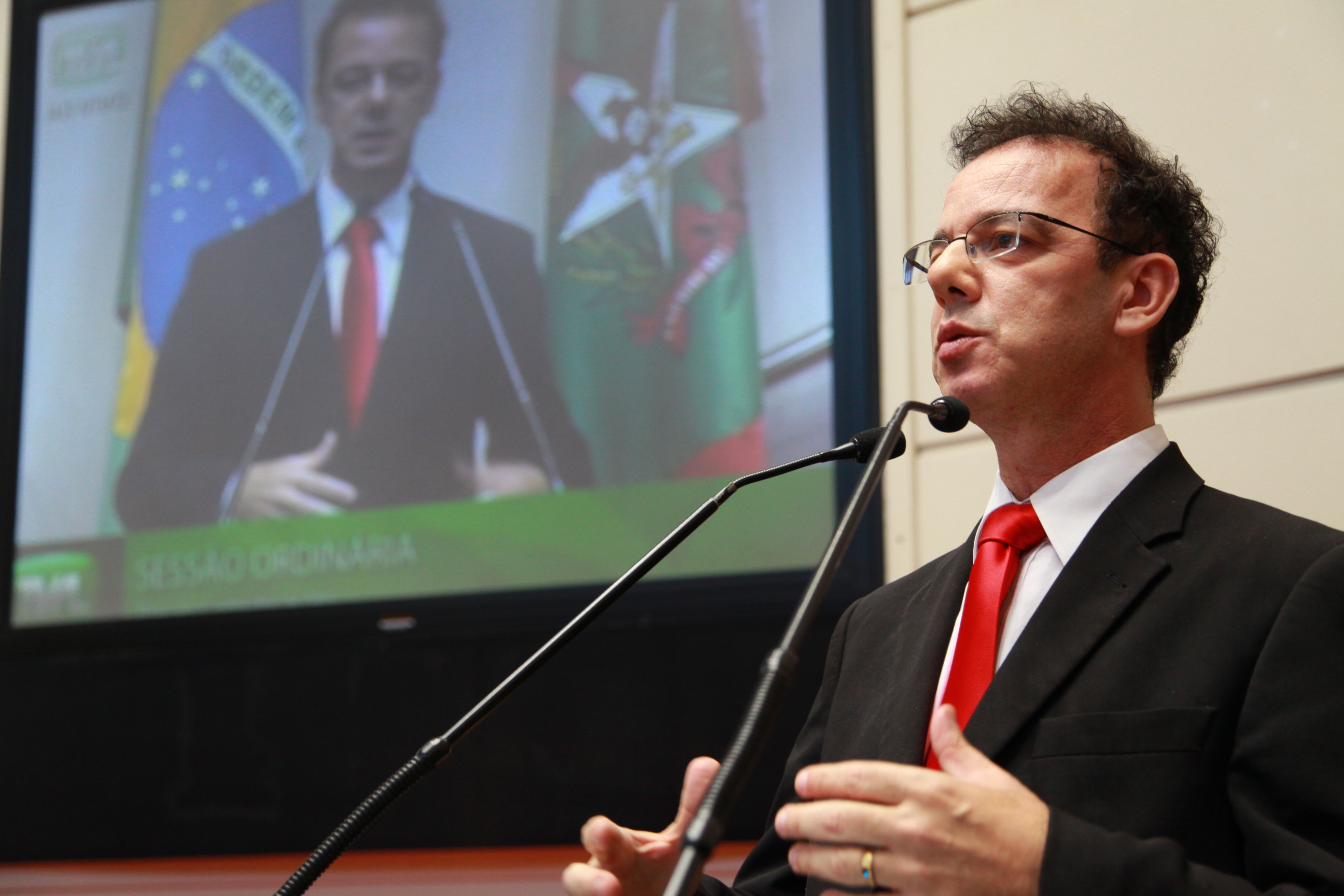 Sessão Ordinária - Plenário Osni Régis - Deputado Ismael dos Santos (PSD) - Foto: Lucas Gabriel Diniz