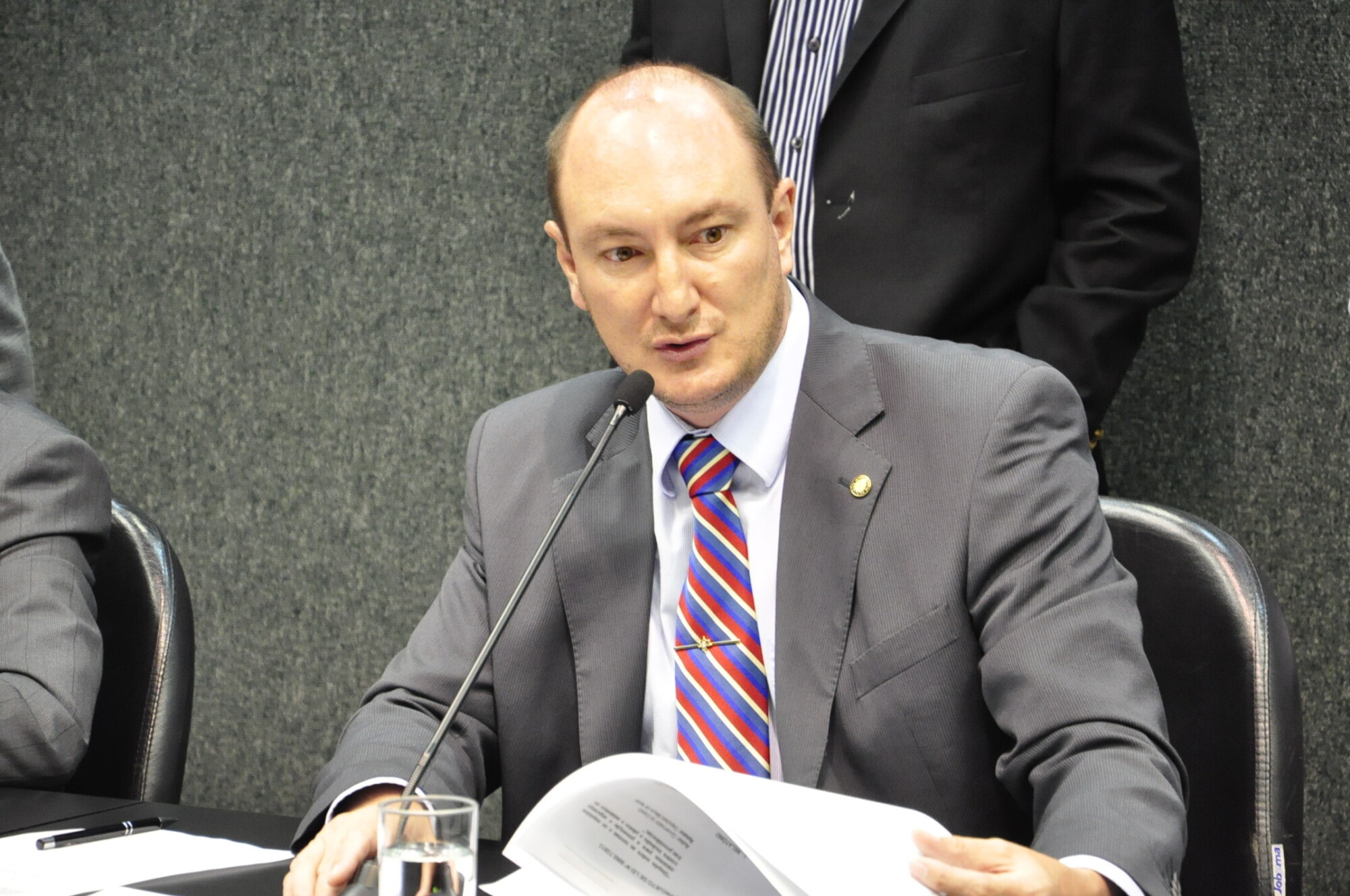 Mauro pede apoio em abaixo assinado que busca mais verbas para a saúde