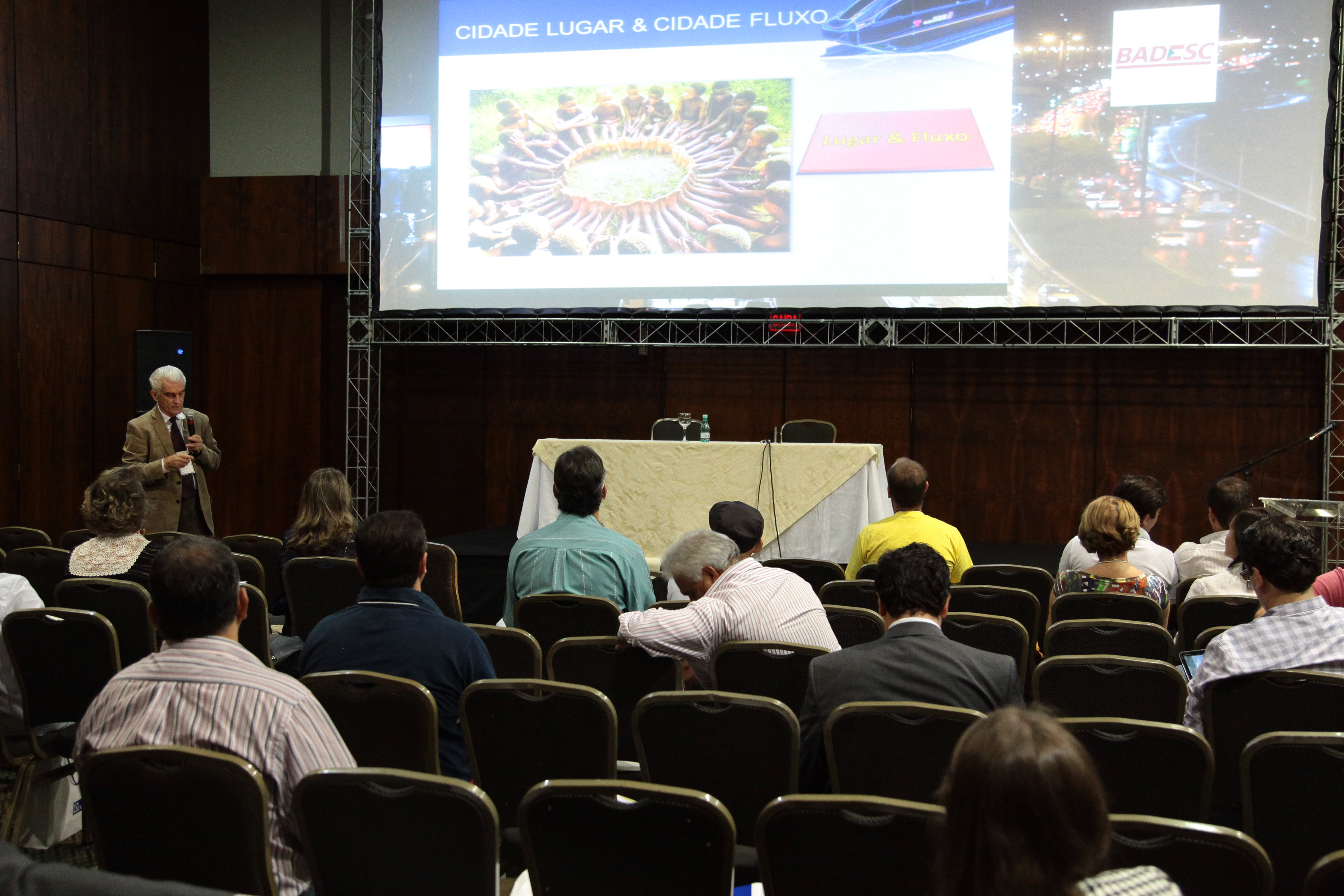 Fórum Internacional sobre Mobilidade Urbana.  Laurindo Junqueira. Foto: Miriam Zomer