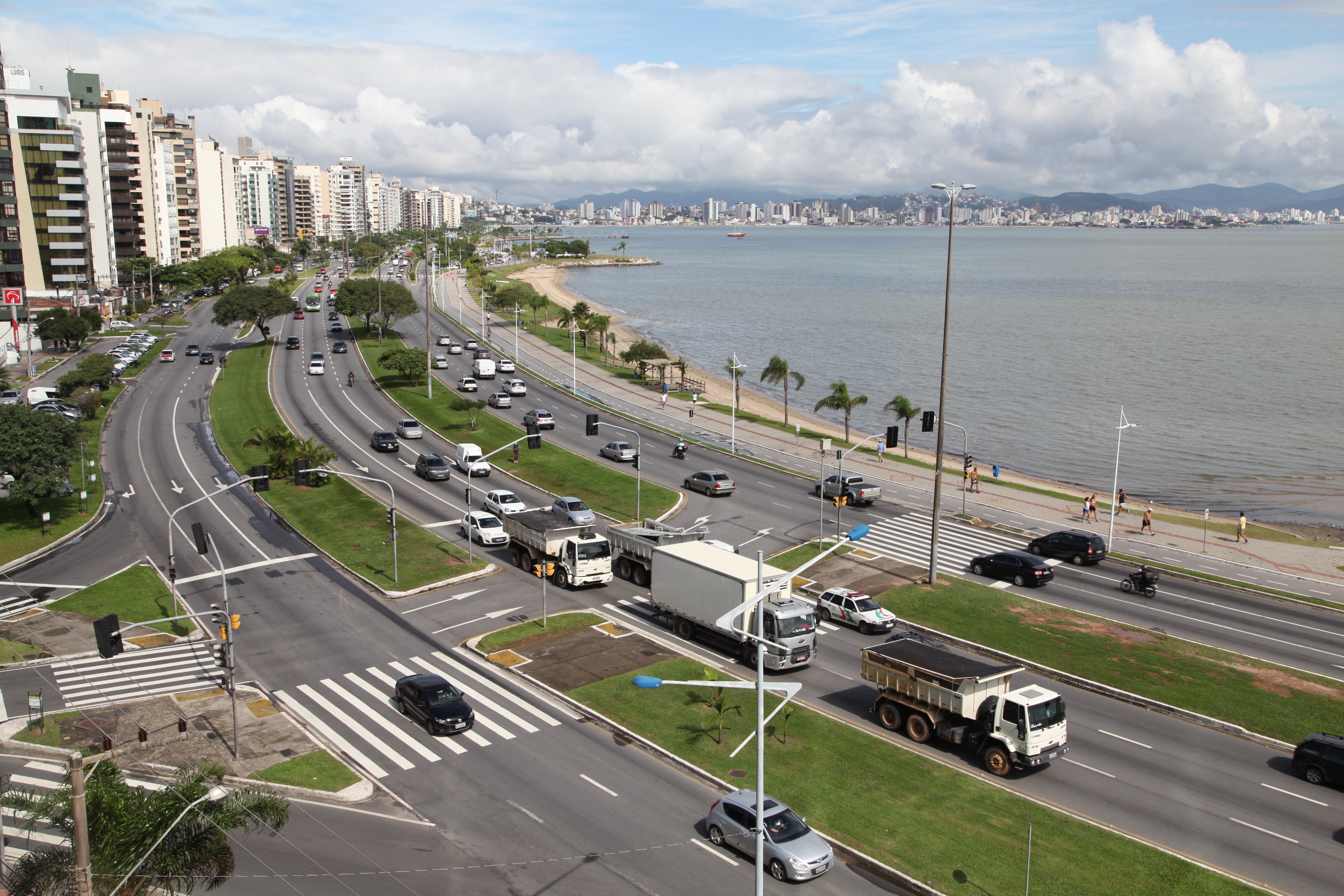 Avenida Beira Mar Norte Foto: Miriam Zomer