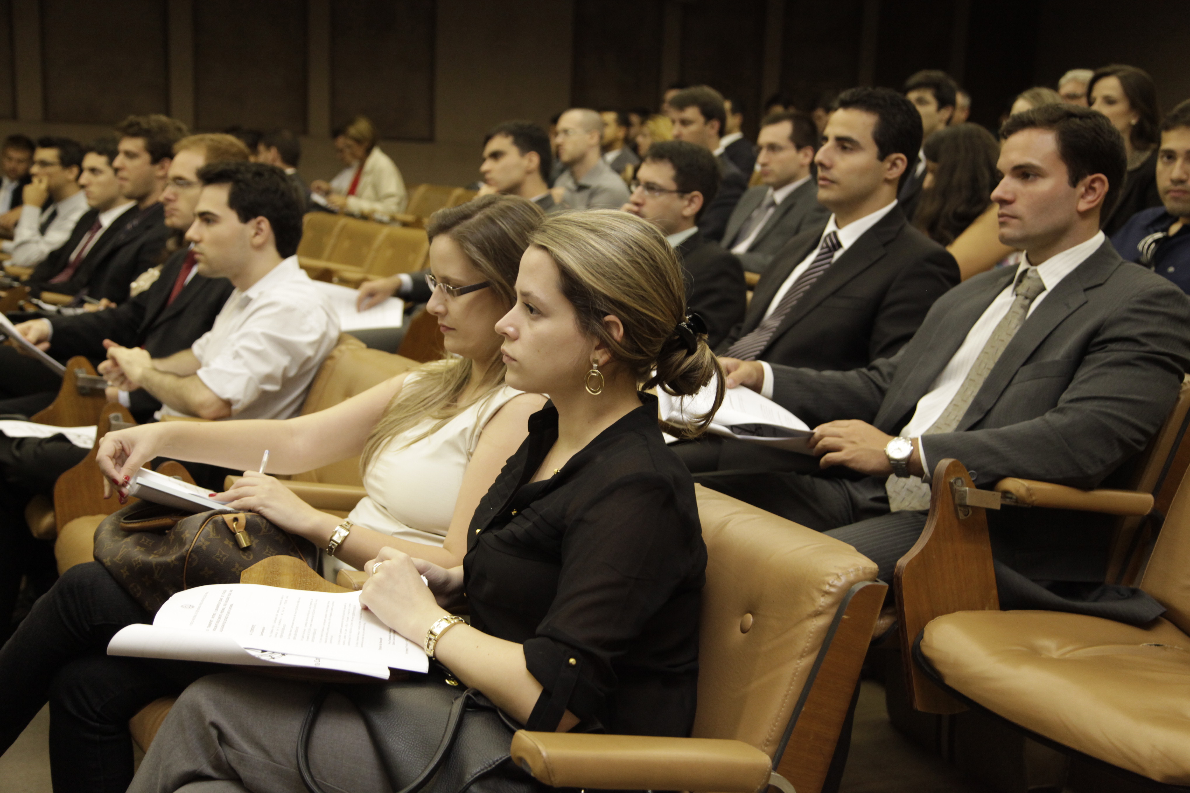 Grupo de Defensores Públicos ouvem o Coordenador Executivo Dr. Gabriel Faria Oliveira   Foto  Carlos Kilian