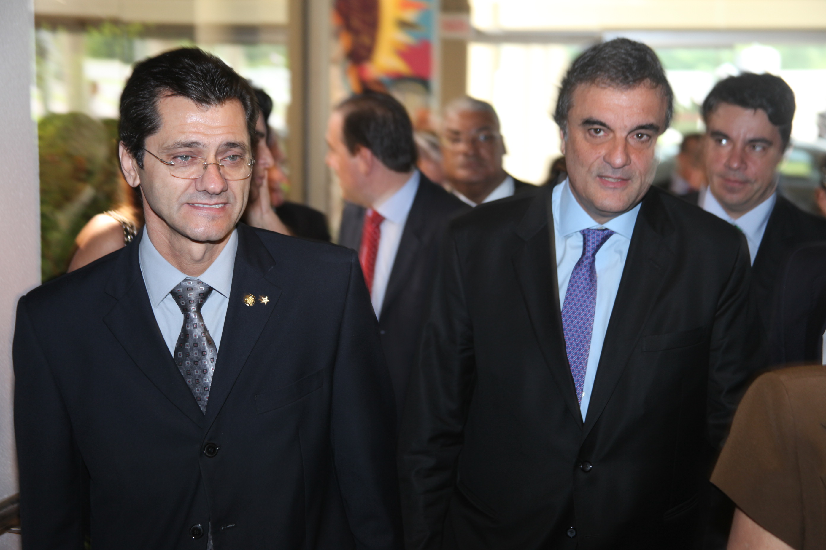 Governador Raimundo Colombo dá posse aos 40 defensores públicos de Santa Catarina. Foto: Fábio Queiroz