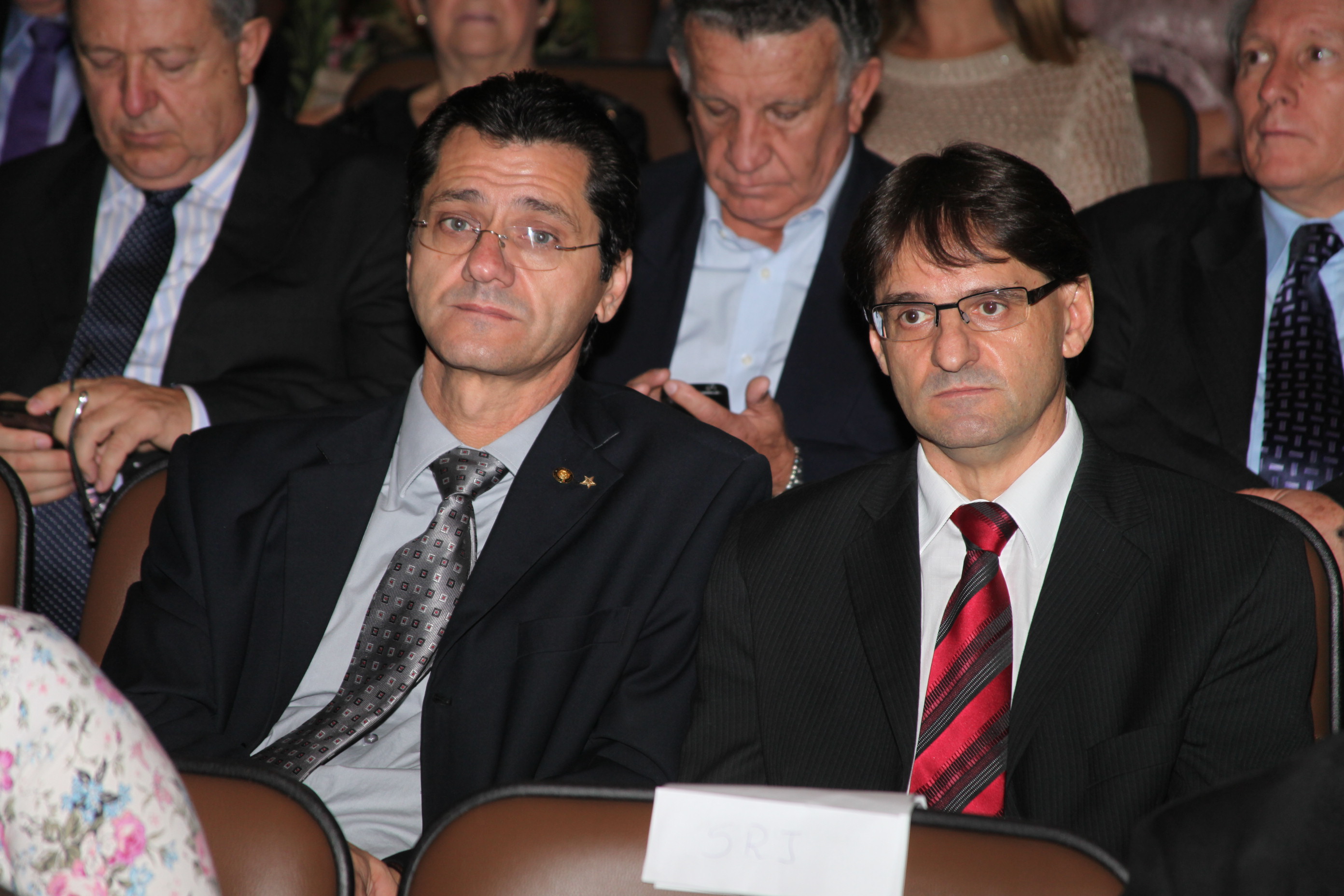 Governador Raimundo Colombo dá posse aos 40 defensores públicos de Santa Catarina. Foto: Fábio Queiroz
