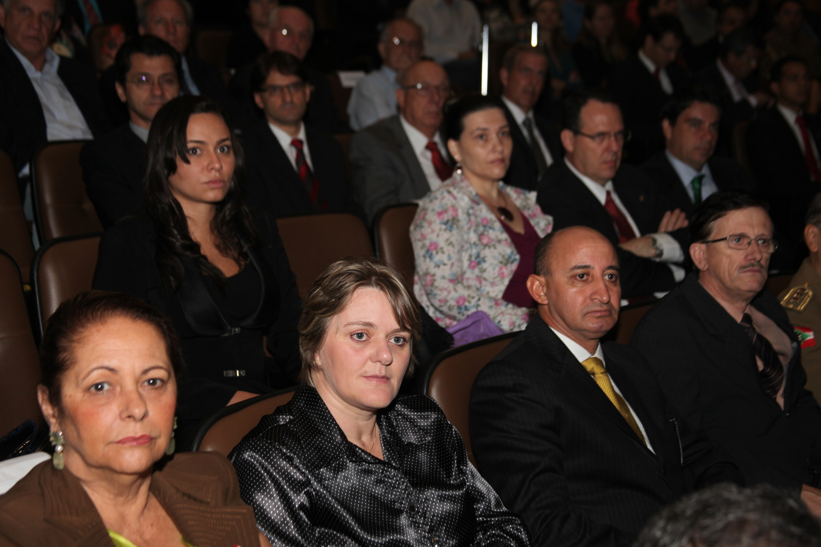 Governador Raimundo Colombo dá posse aos 40 defensores públicos de Santa Catarina. Foto: Fábio Queiroz