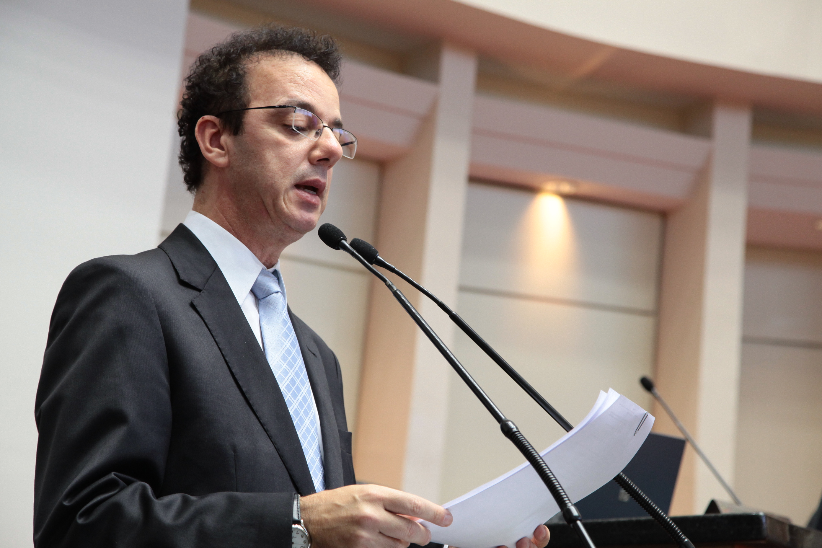 Sessão Ordinária - Plenário Osni Régis. Deputado Ismael dos Santos (PSD). Foto: Miriam Zomer