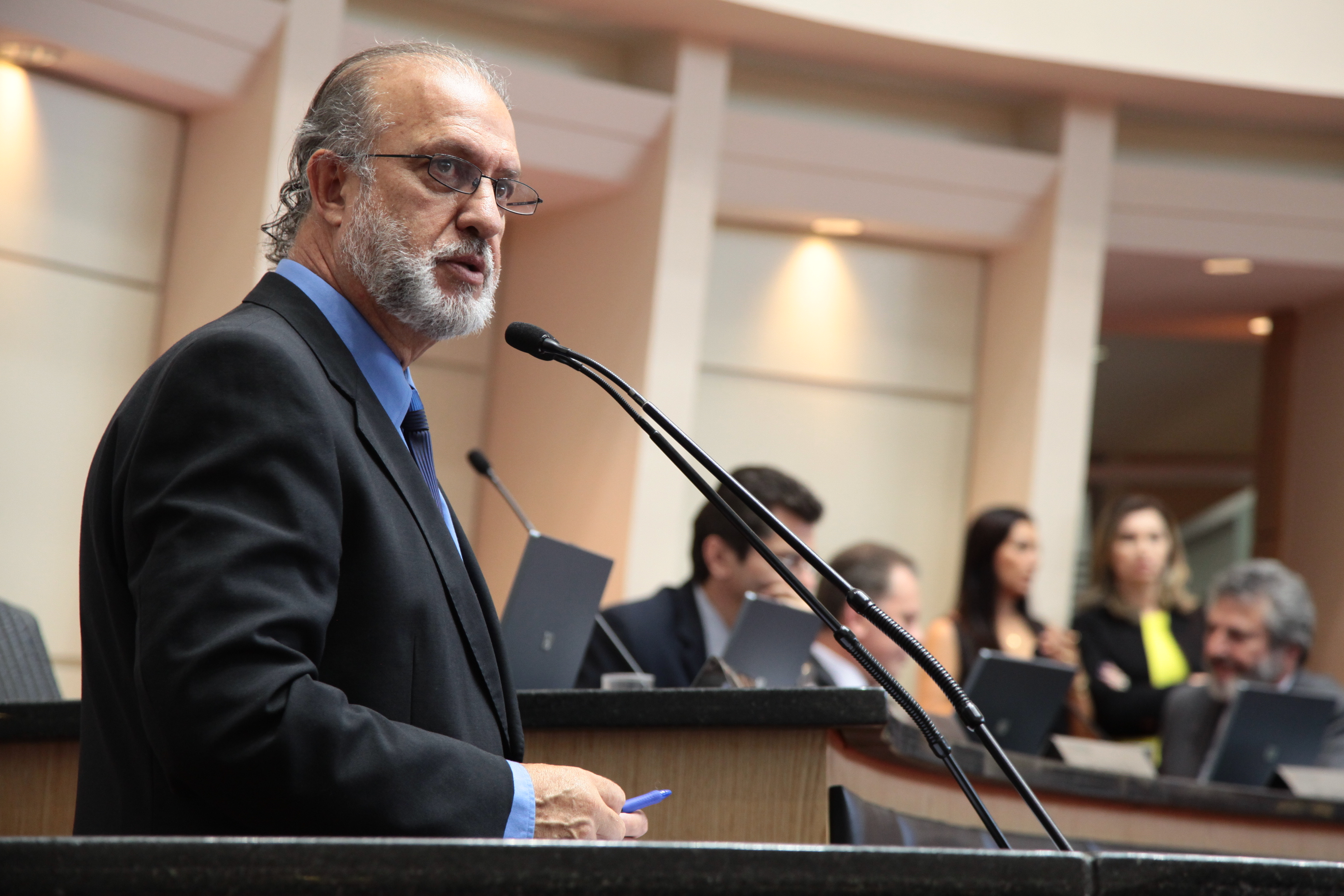 Sessão Ordinária - Plenário Osni Régis. Deputado Nilson Gonçalves Foto: Miriam Zomer