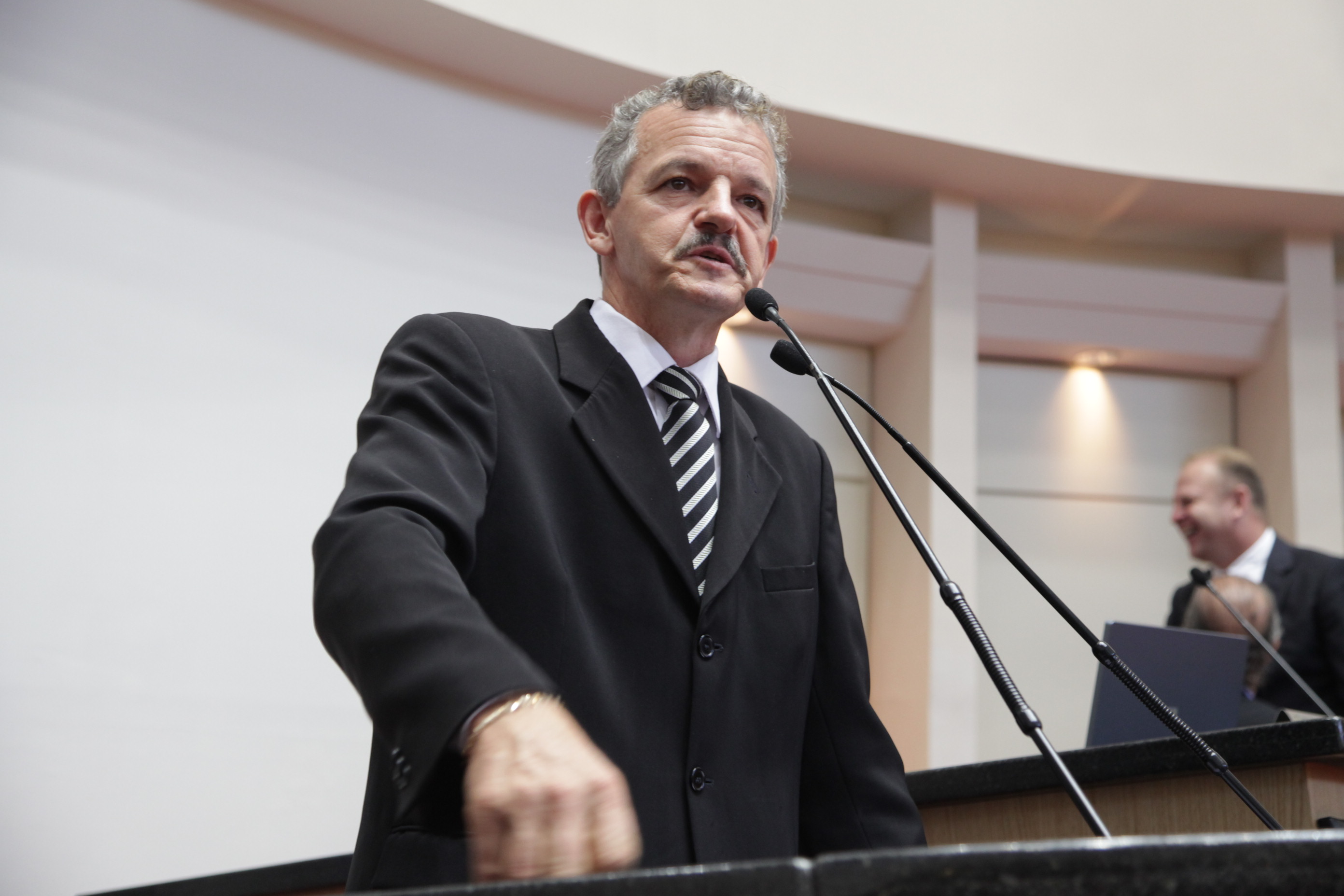 Sessão Ordinária - Plenário Osni Régis. Deputado Dirceu Dresch (PT)