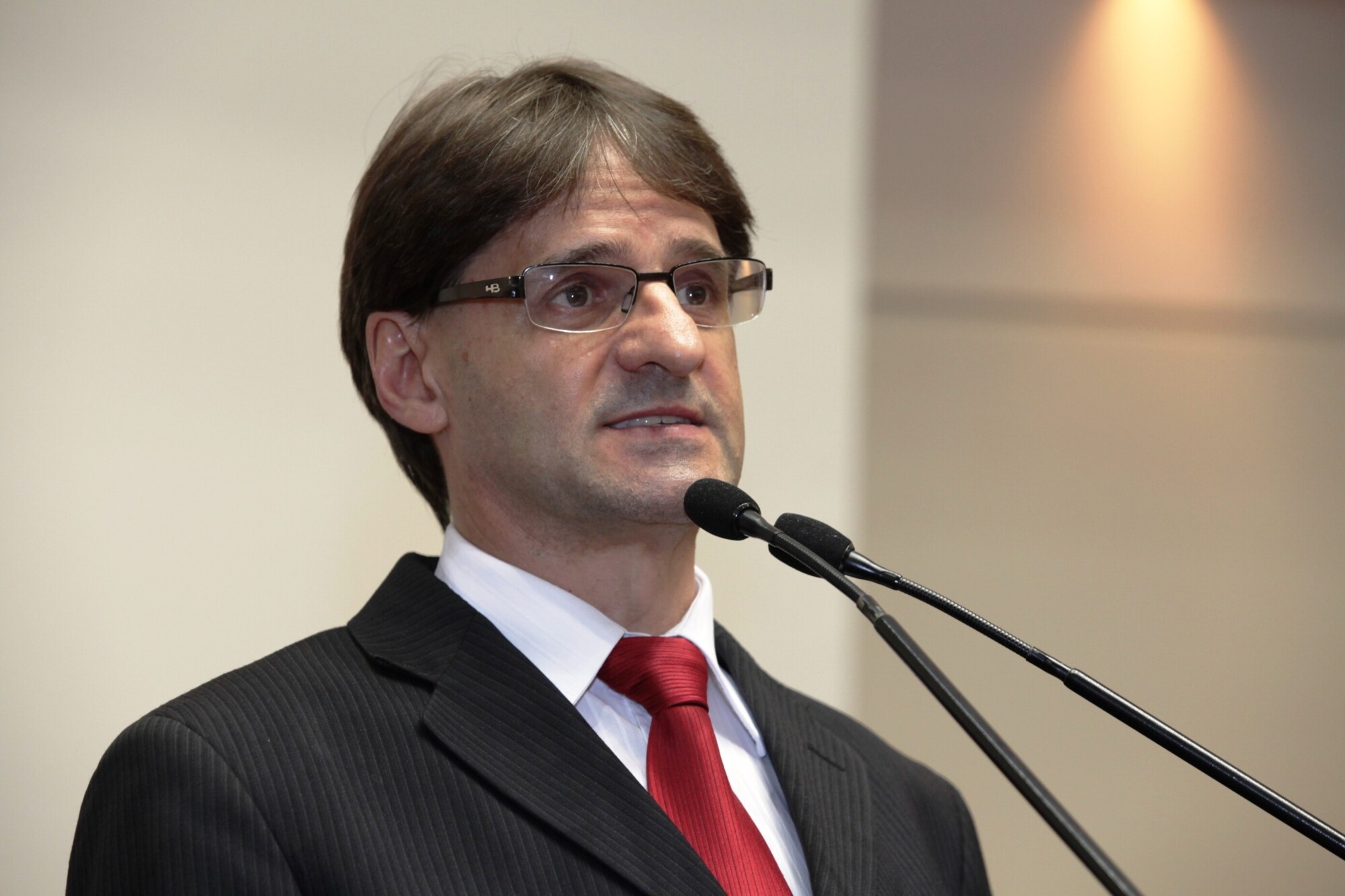 Saretta destaca mudanças nas diretrizes educacionais do país