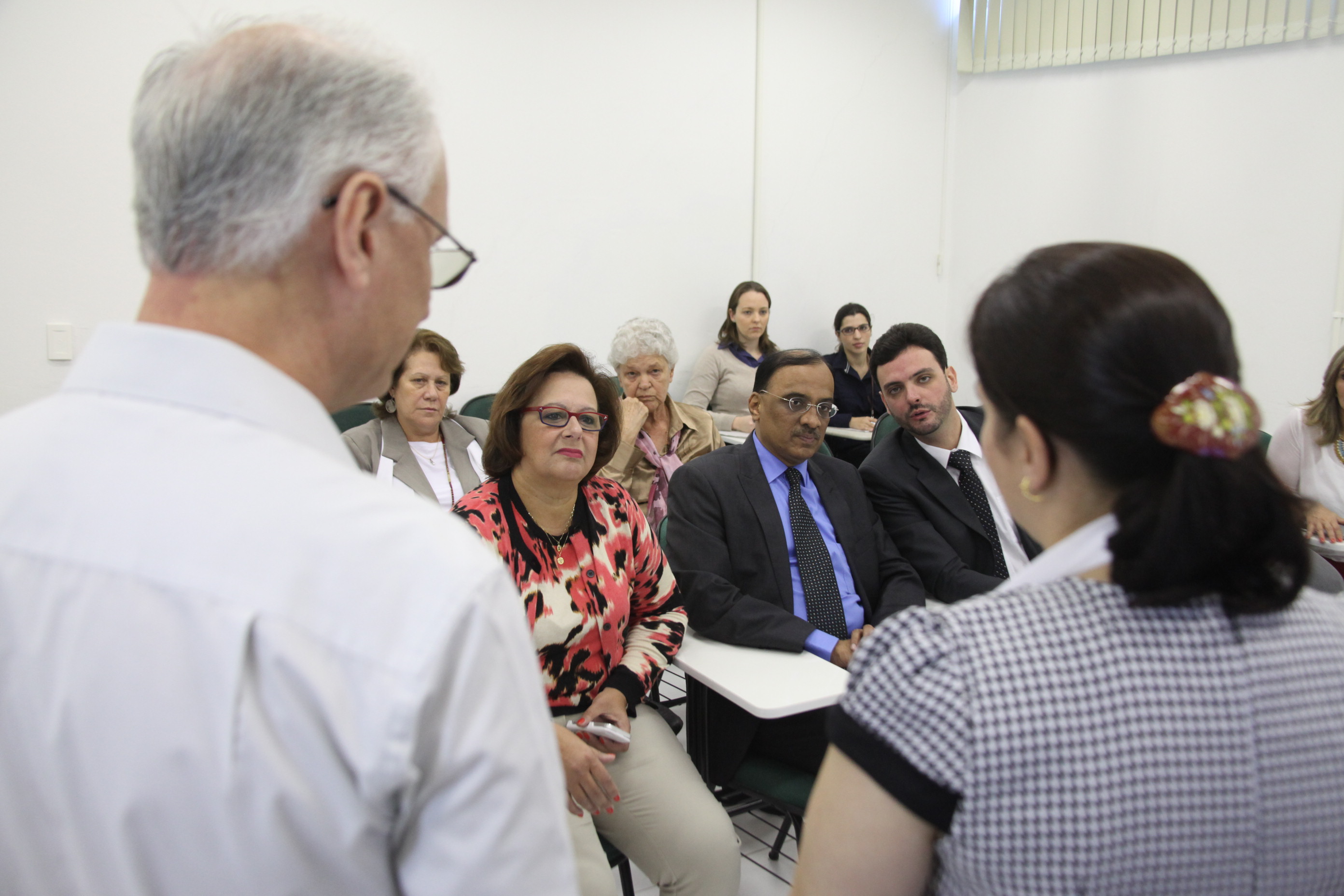 Deputada Dirce Heiderscheidt (PMDB) e Krishnamurthy Gangadharan visitam o Núcleo de Estudos da Terceira Idade (NETI) na UFSC e Grupo de Estudos da Terceira Idade (GETI) na Udesc. Foto: Fábio Queiroz