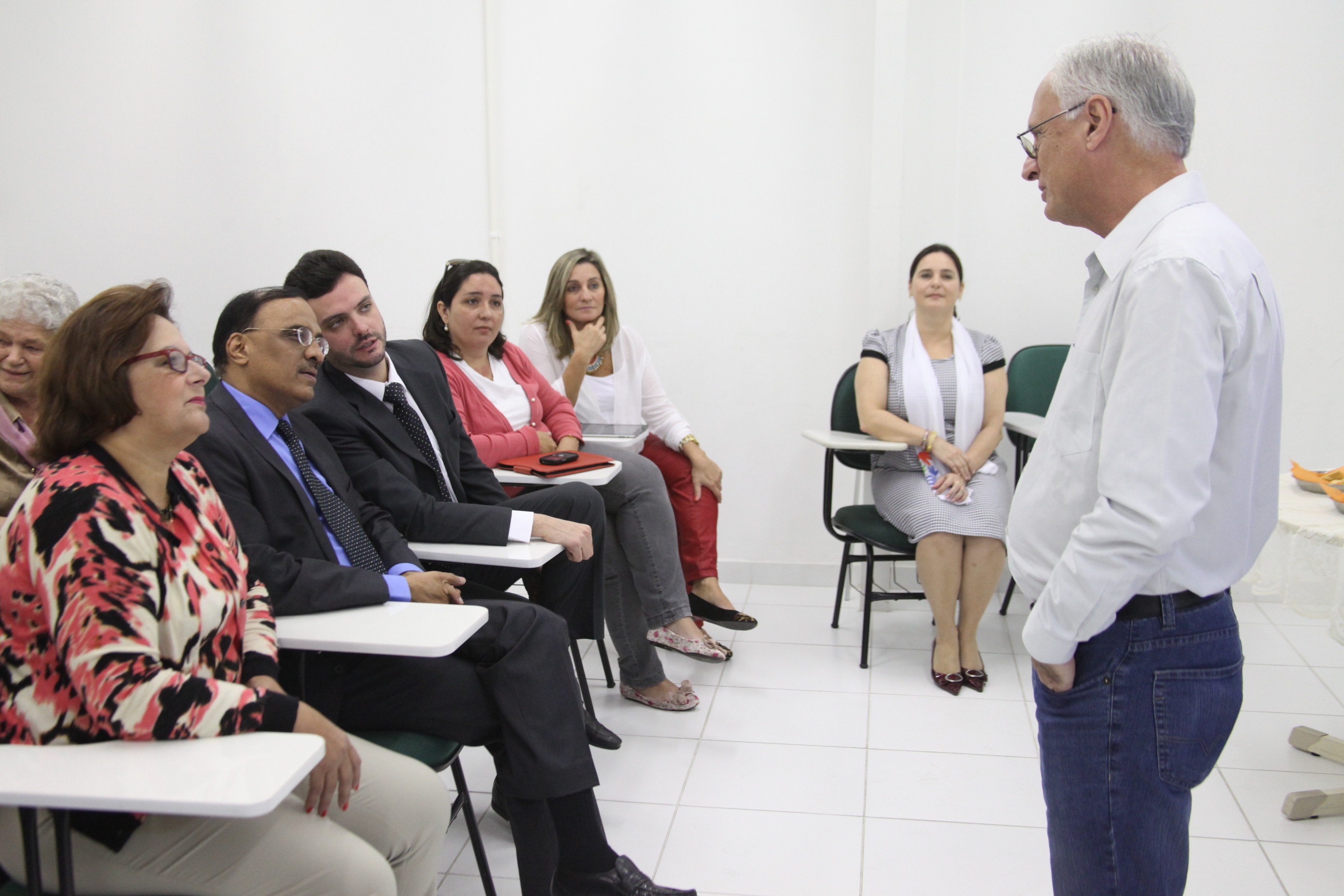 Deputada Dirce Heiderscheidt (PMDB) e Krishnamurthy Gangadharan visitam o Núcleo de Estudos da Terceira Idade (NETI) na UFSC e Grupo de Estudos da Terceira Idade (GETI) na Udesc. Foto: Fábio Queiroz