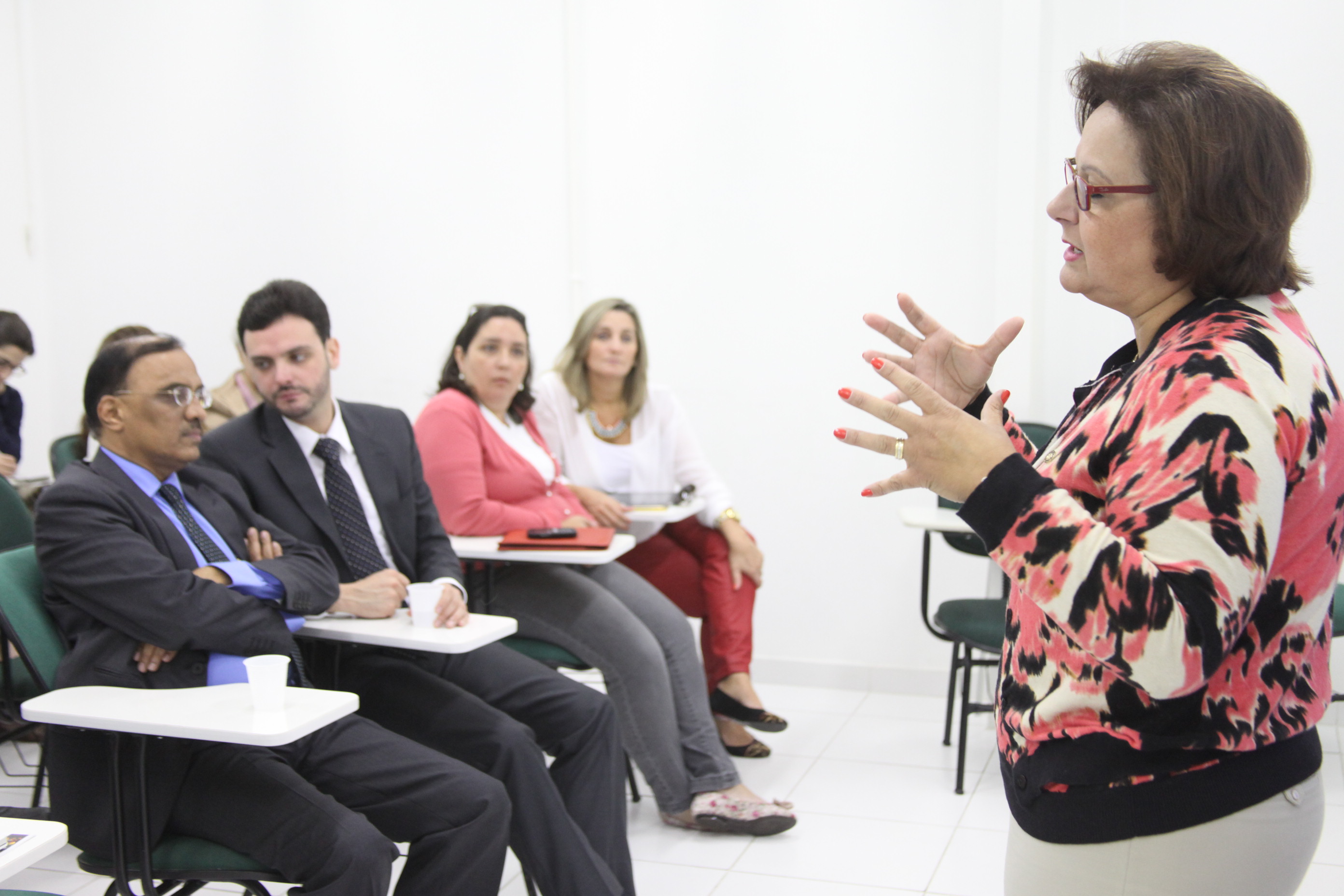 Deputada Dirce Heiderscheidt (PMDB) e Krishnamurthy Gangadharan visitam o Núcleo de Estudos da Terceira Idade (NETI) na UFSC e Grupo de Estudos da Terceira Idade (GETI) na Udesc. Foto: Fábio Queiroz