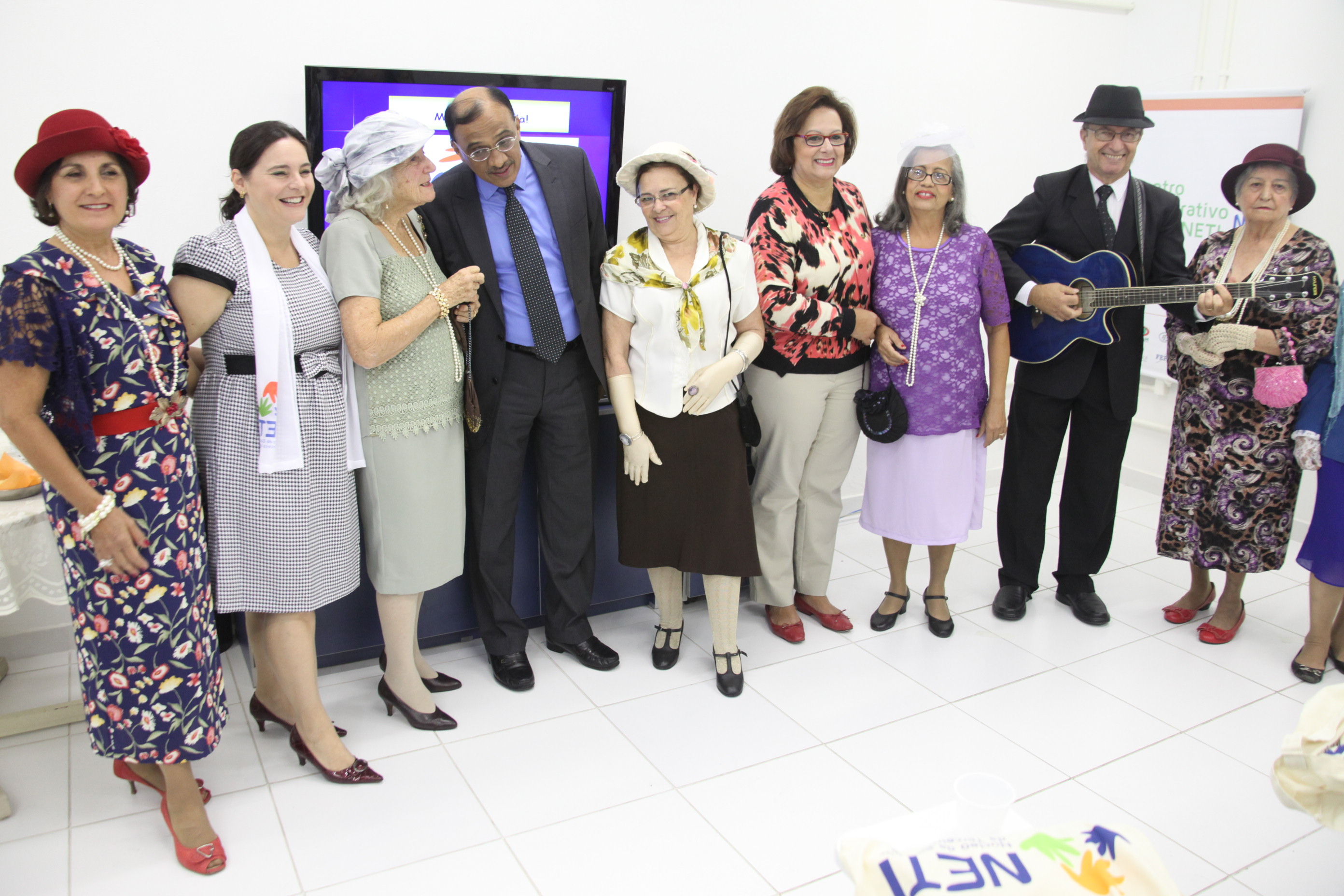 Deputada Dirce Heiderscheidt (PMDB) e Krishnamurthy Gangadharan visitam o Núcleo de Estudos da Terceira Idade (NETI) na UFSC e Grupo de Estudos da Terceira Idade (GETI) na Udesc. Foto: Fábio Queiroz