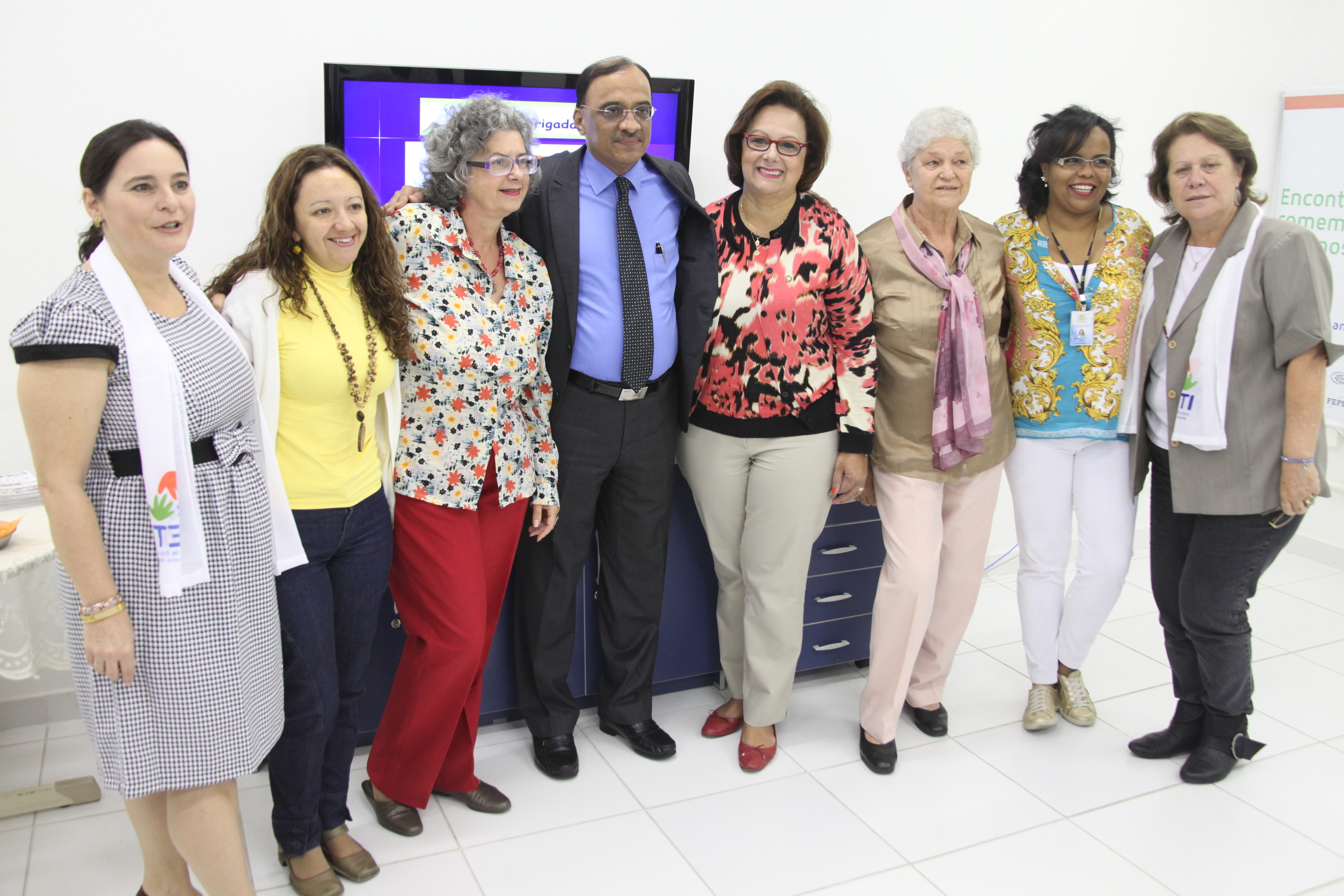 Deputada Dirce Heiderscheidt (PMDB) e Krishnamurthy Gangadharan visitam o Núcleo de Estudos da Terceira Idade (NETI) na UFSC e Grupo de Estudos da Terceira Idade (GETI) na Udesc. Foto: Fábio Queiroz