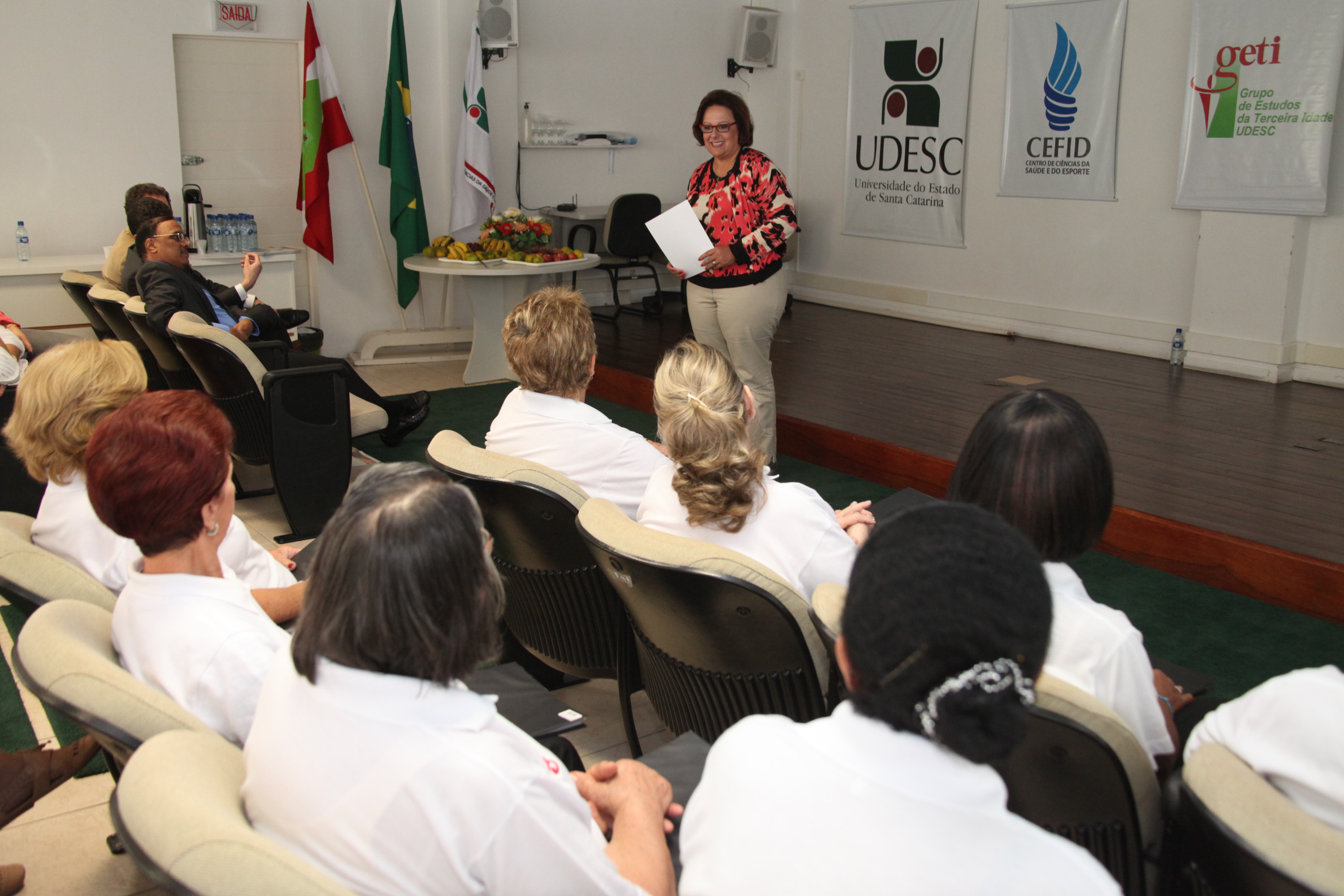 Deputada Dirce Heiderscheidt (PMDB) e Krishnamurthy Gangadharan visitam o Núcleo de Estudos da Terceira Idade (NETI) na UFSC e Grupo de Estudos da Terceira Idade (GETI) na Udesc. Foto: Fábio Queiroz
