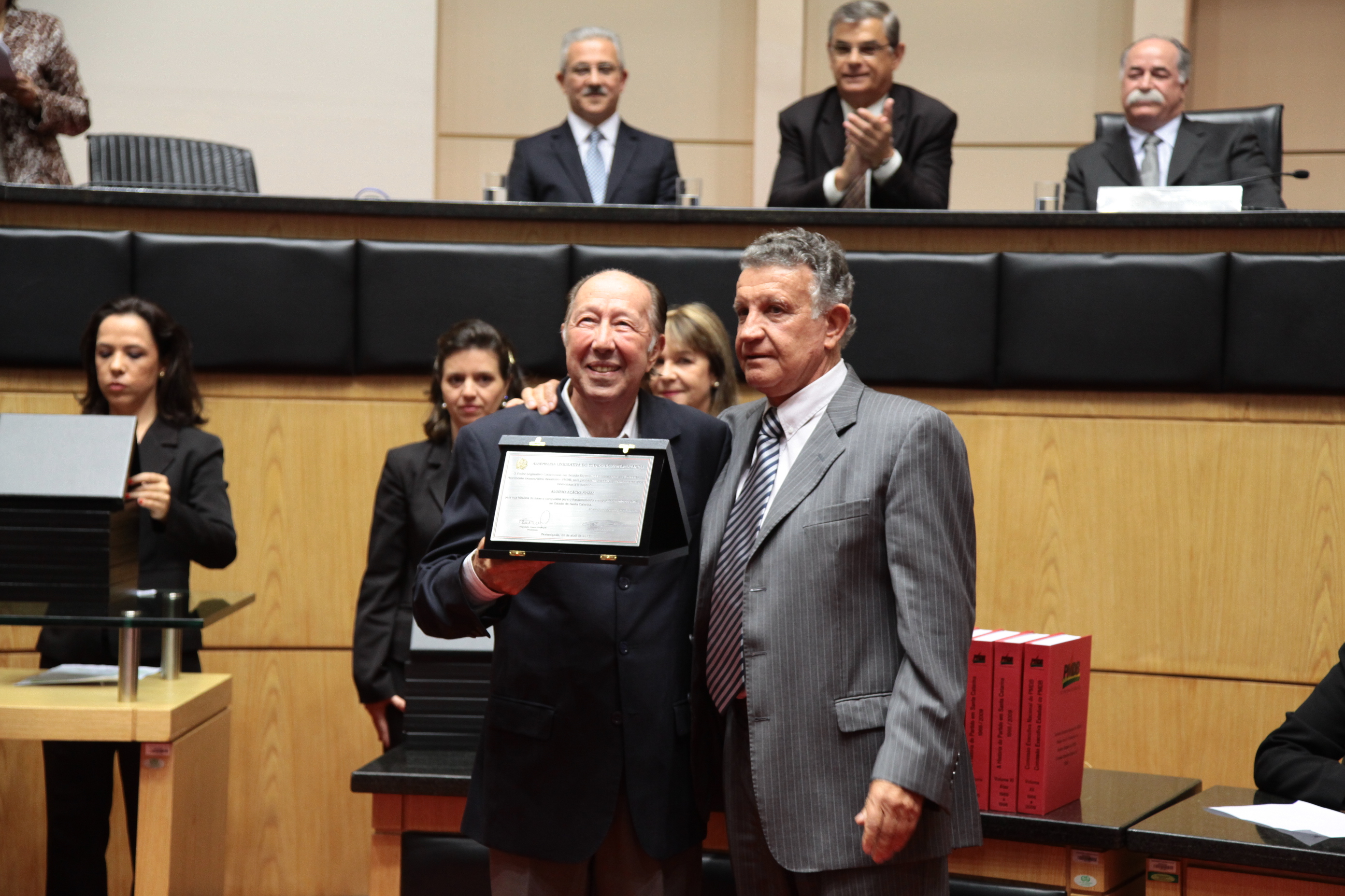 Sessão Especial em homenagem aos 47 anos de fundação do Partido do Movimento Democrático do Brasil - PMDB. Foto: Miriam Zomer