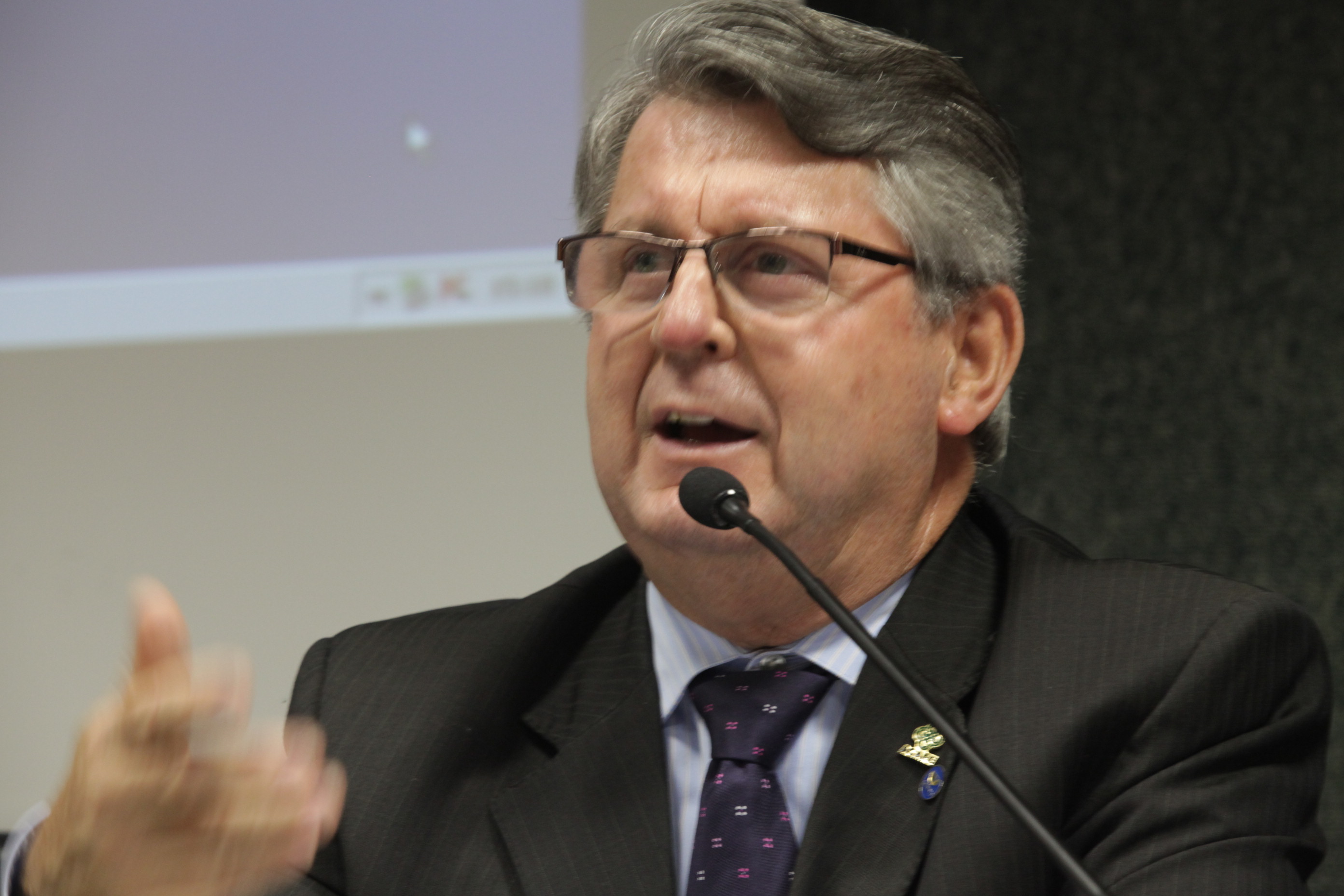 Semiário sobre a PEC 32 - Crédito Educativo para Alunos Carentes - Mario Cesar dos Santos