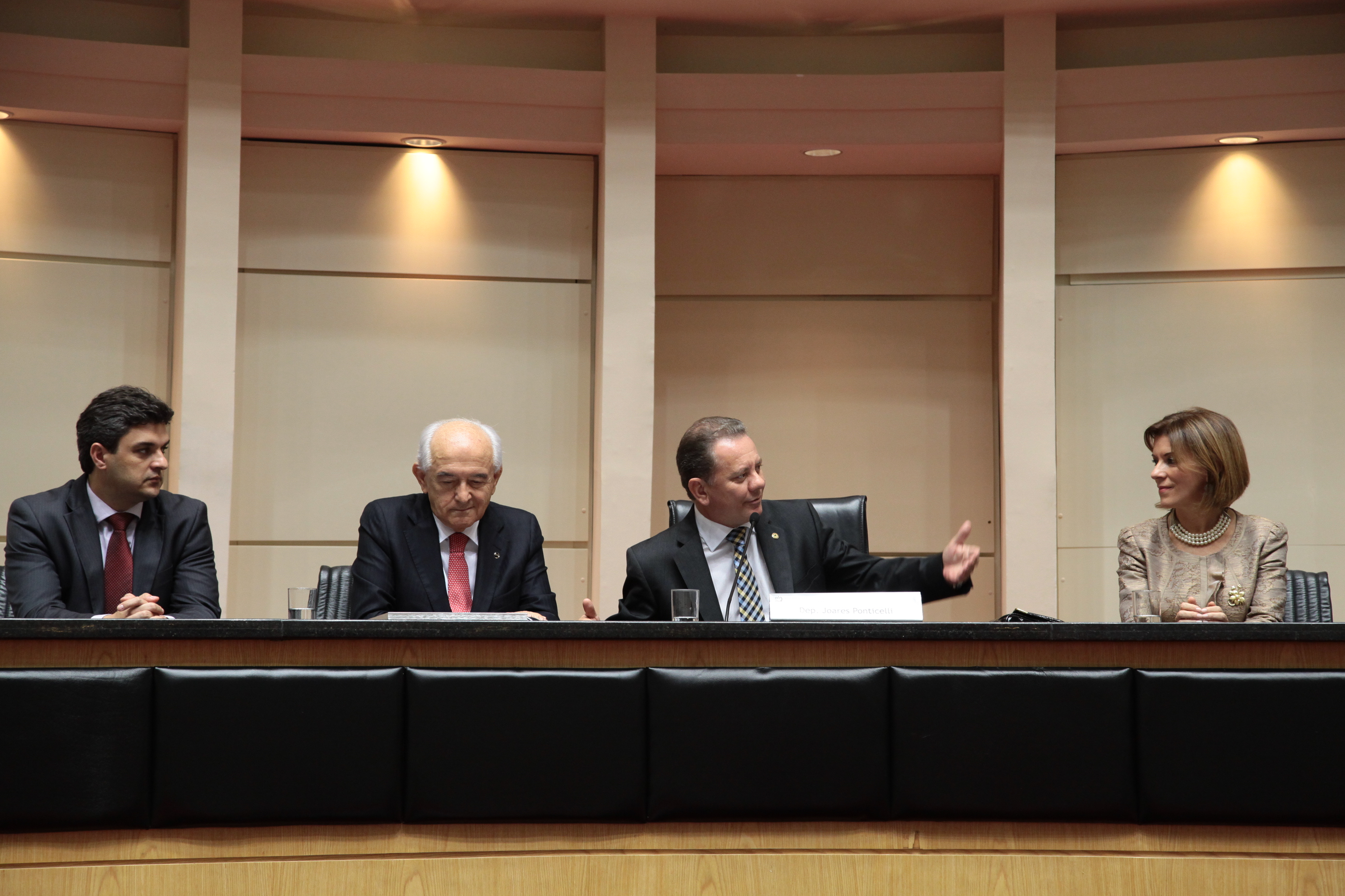 Sessão Especial em comemoração pelo transcurso dos 70 anos de edição do Decreto-lei 5.452, de 1° de maio de 1943 que aprovou a Consolidação das Leis do Trabalho - CLT. Foto: Miriam Zomer