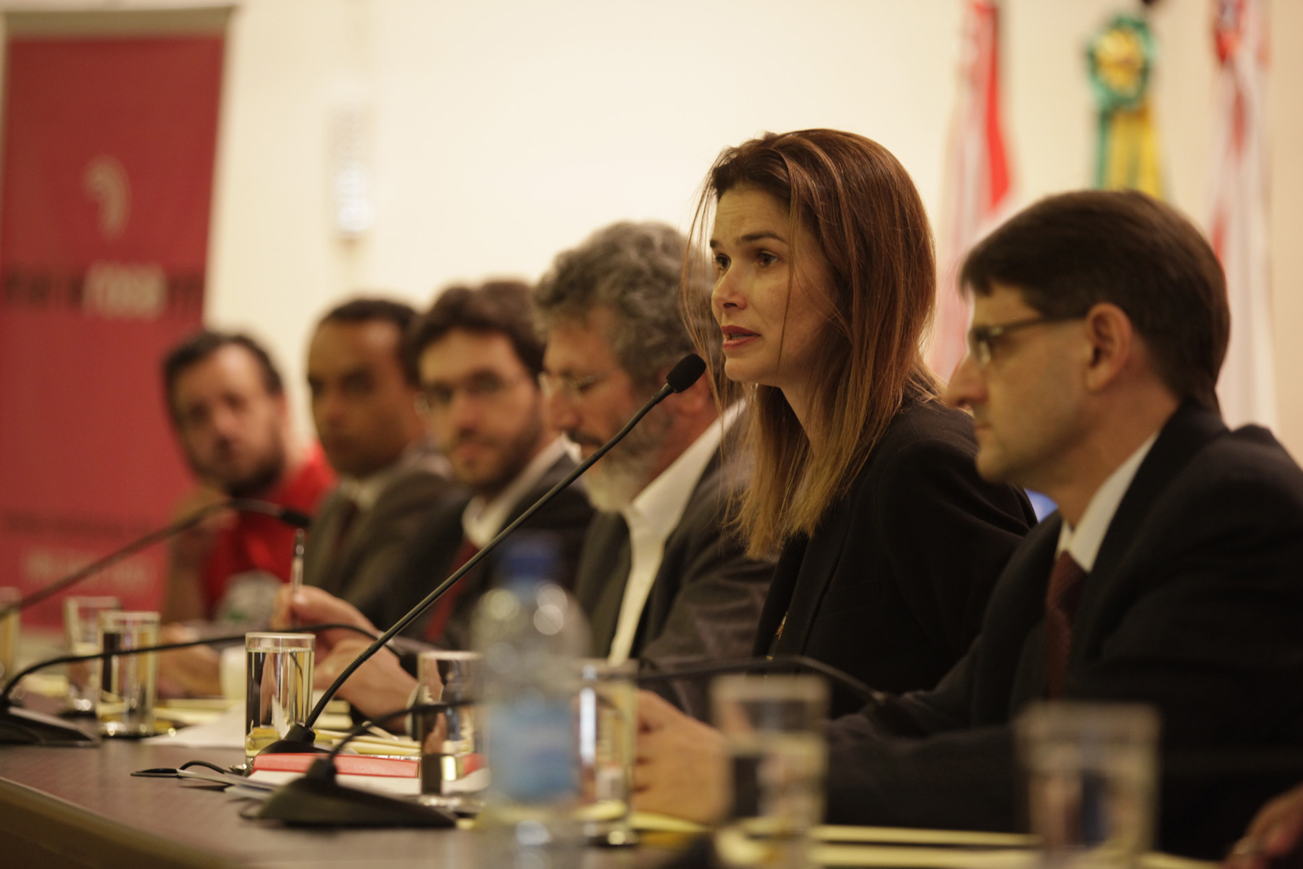 Audiência Pública sobre A implementação e os novos padrões (modelos) de rádio digital a serem adotados como infraestrutura técnica para Santa Catarina e Brasil.