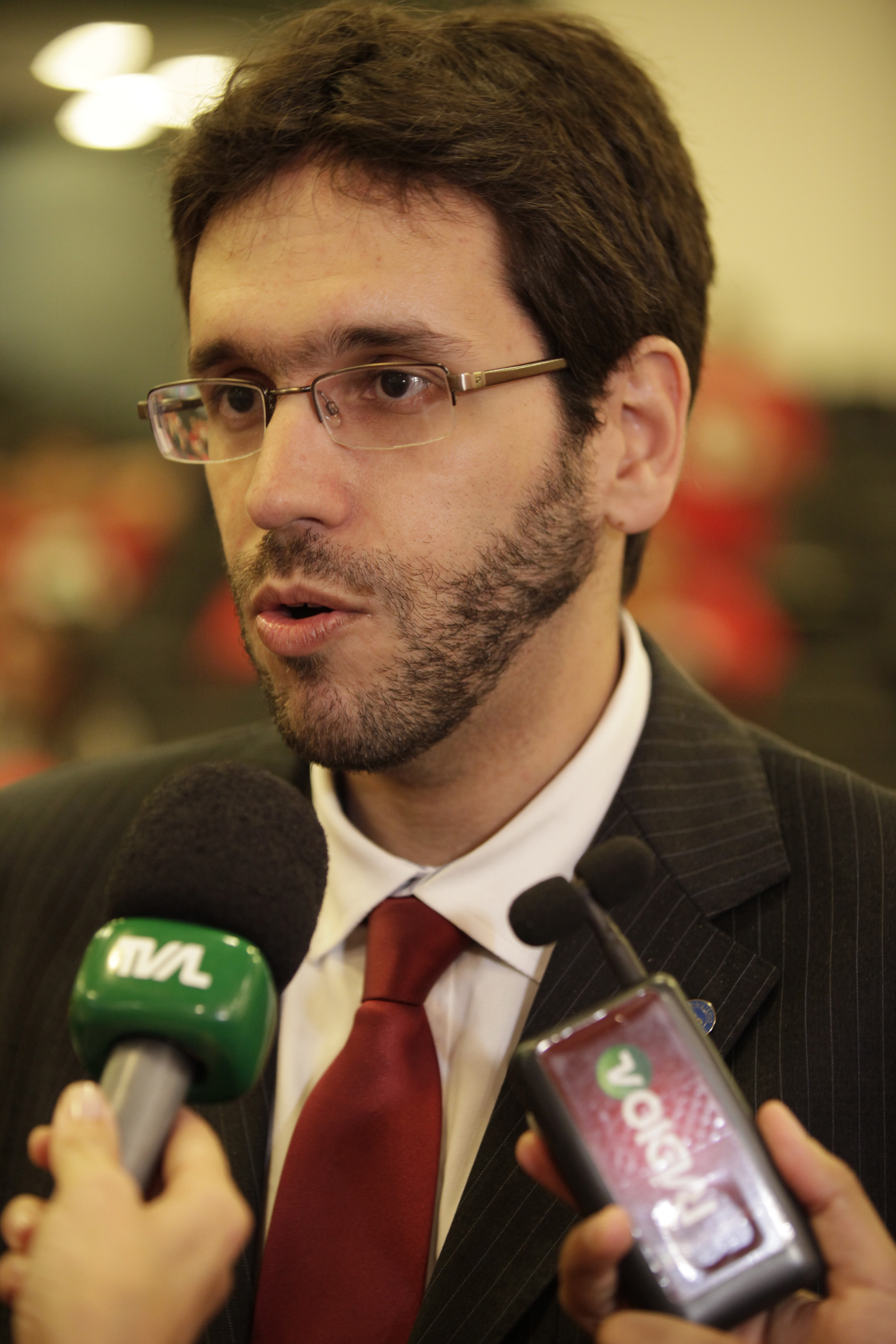Audiência Pública sobre A implementação e os novos padrões (modelos) de rádio digital a serem adotados como infraestrutura técnica para Santa Catarina e Brasil.