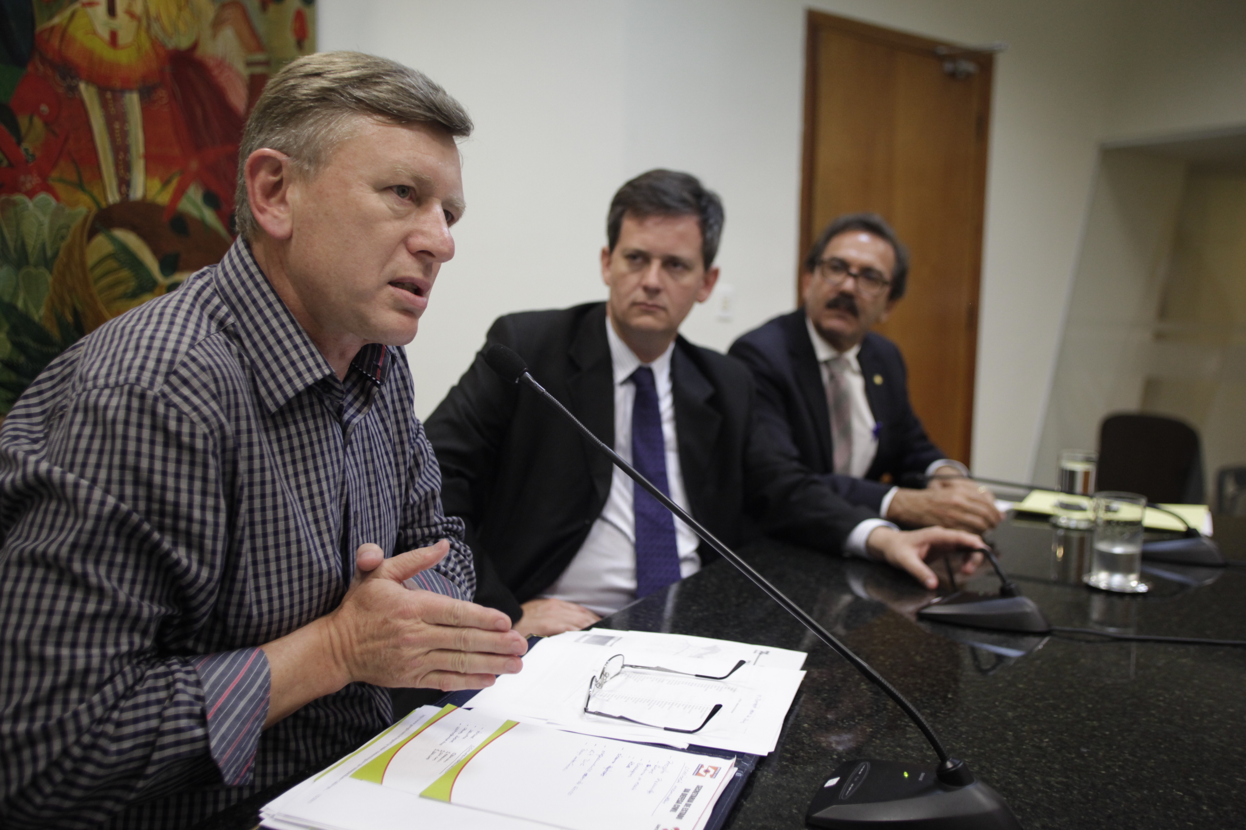 Reunião da Comissão de Proteção Civil. Foto: Carlos Kilian
