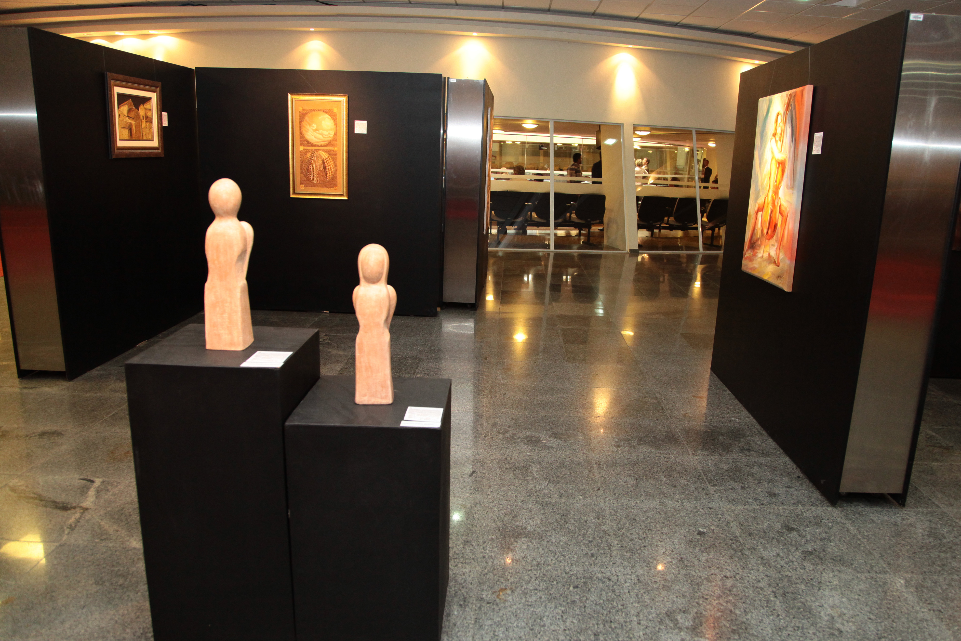 Exposição A arte em projeto com a mostra dos doze artistas. Foto: Miriam Zomer