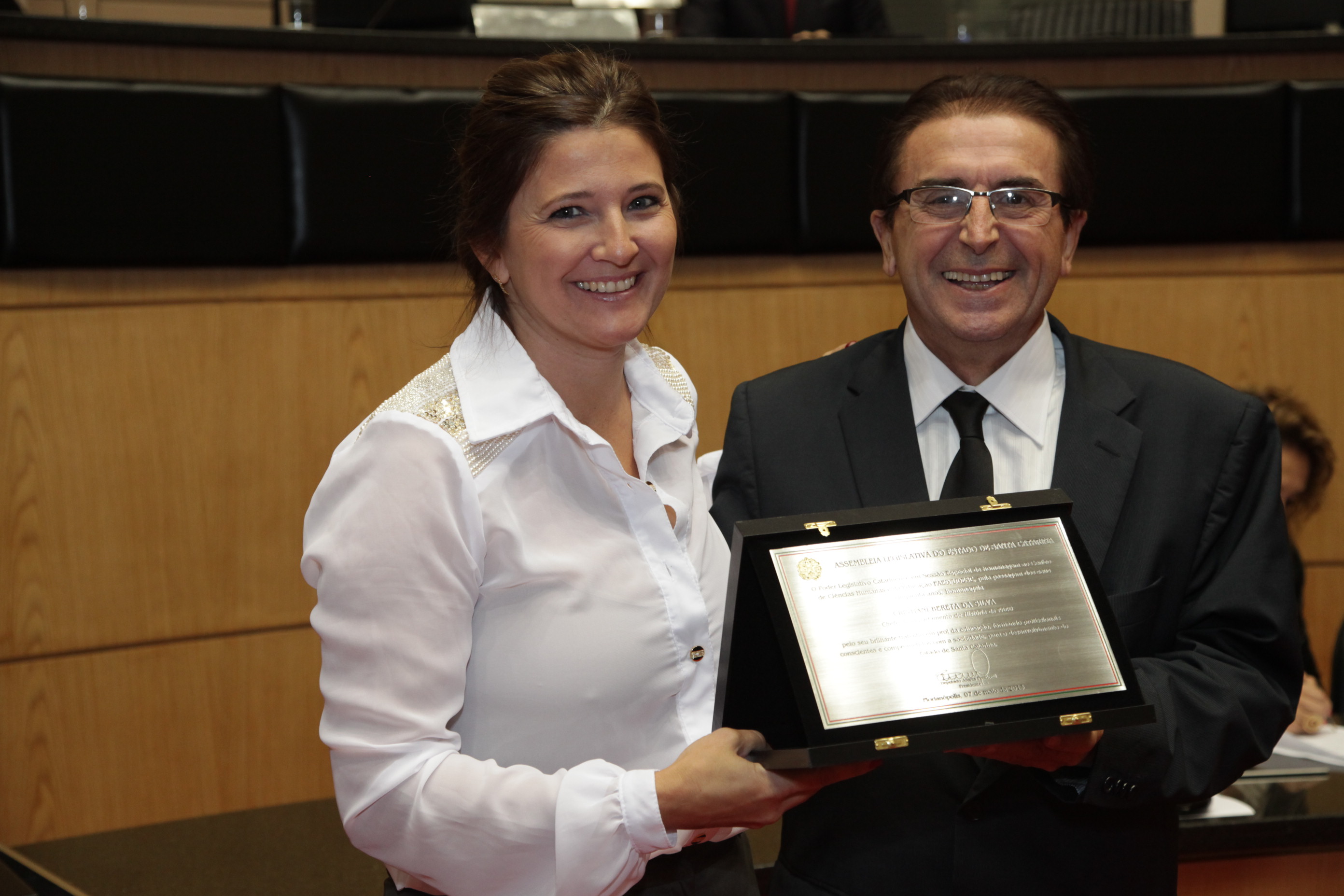 Sessão Especial - Homenagem aos 50 anos do Centro de Ciências Humanas da Educação - FAED  -  Cristiane Bereta da Silva