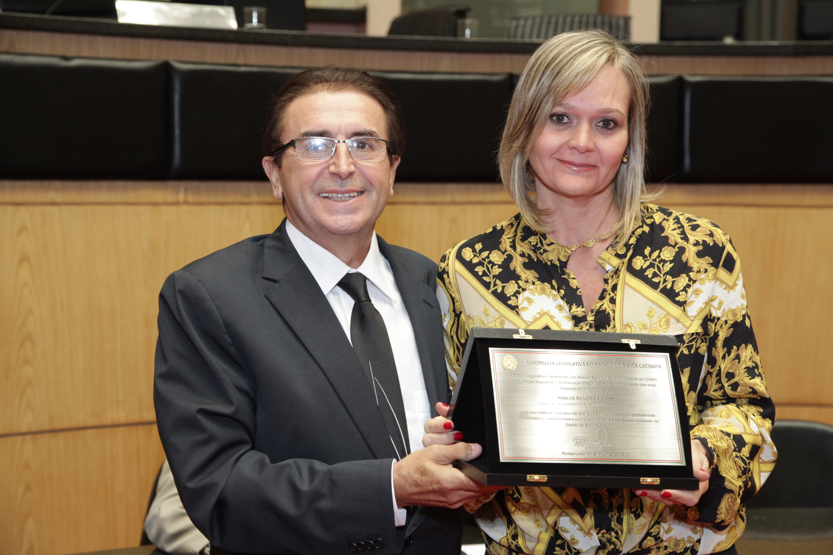 Sessão Especial - Homenagem aos 50 anos do Centro de Ciências Humanas da Educação - FAED  -  Marcia Silveira Kroeff