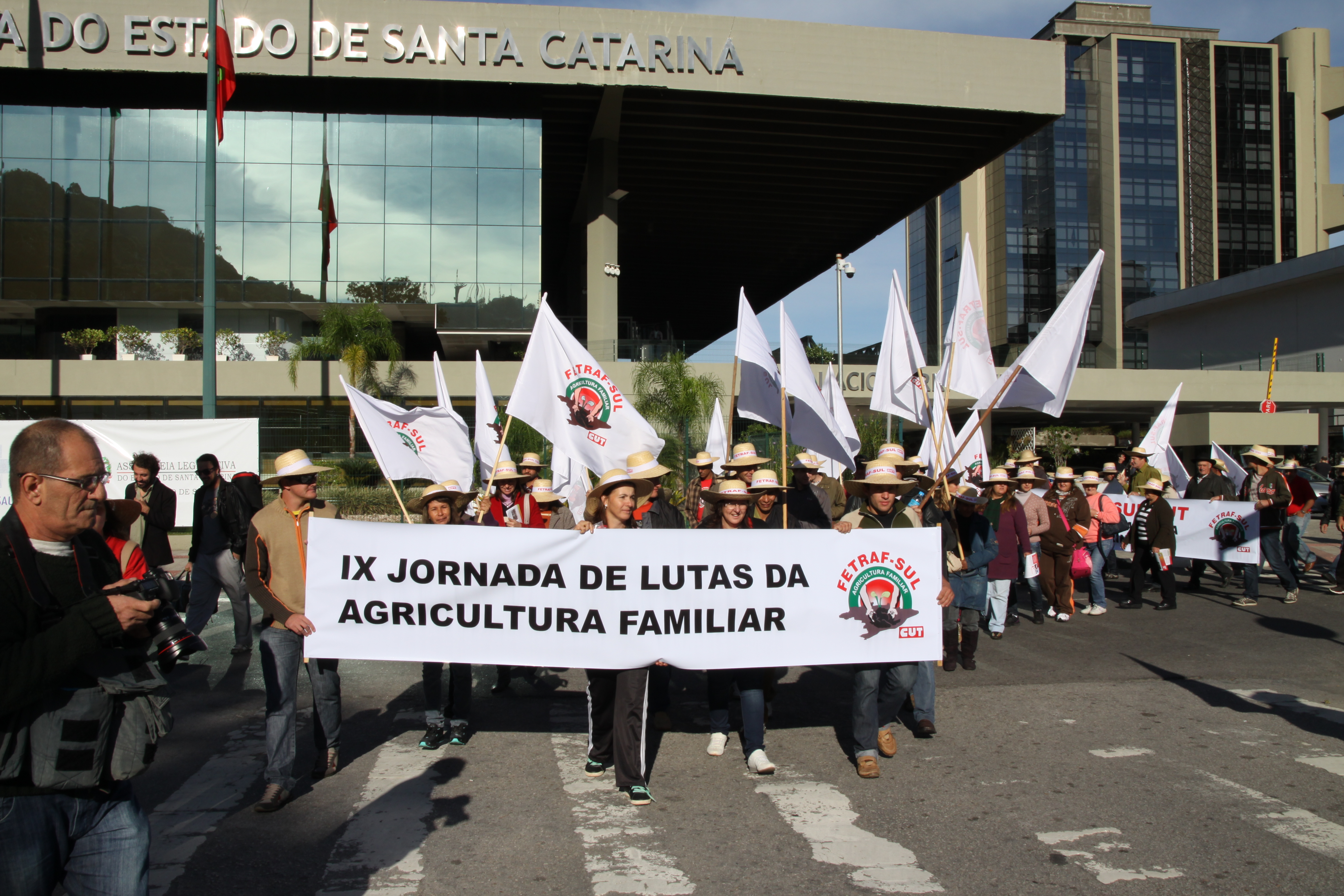 Manifestação Agricultores - Fotógrafo - Eduardo Guedes de Oliveira