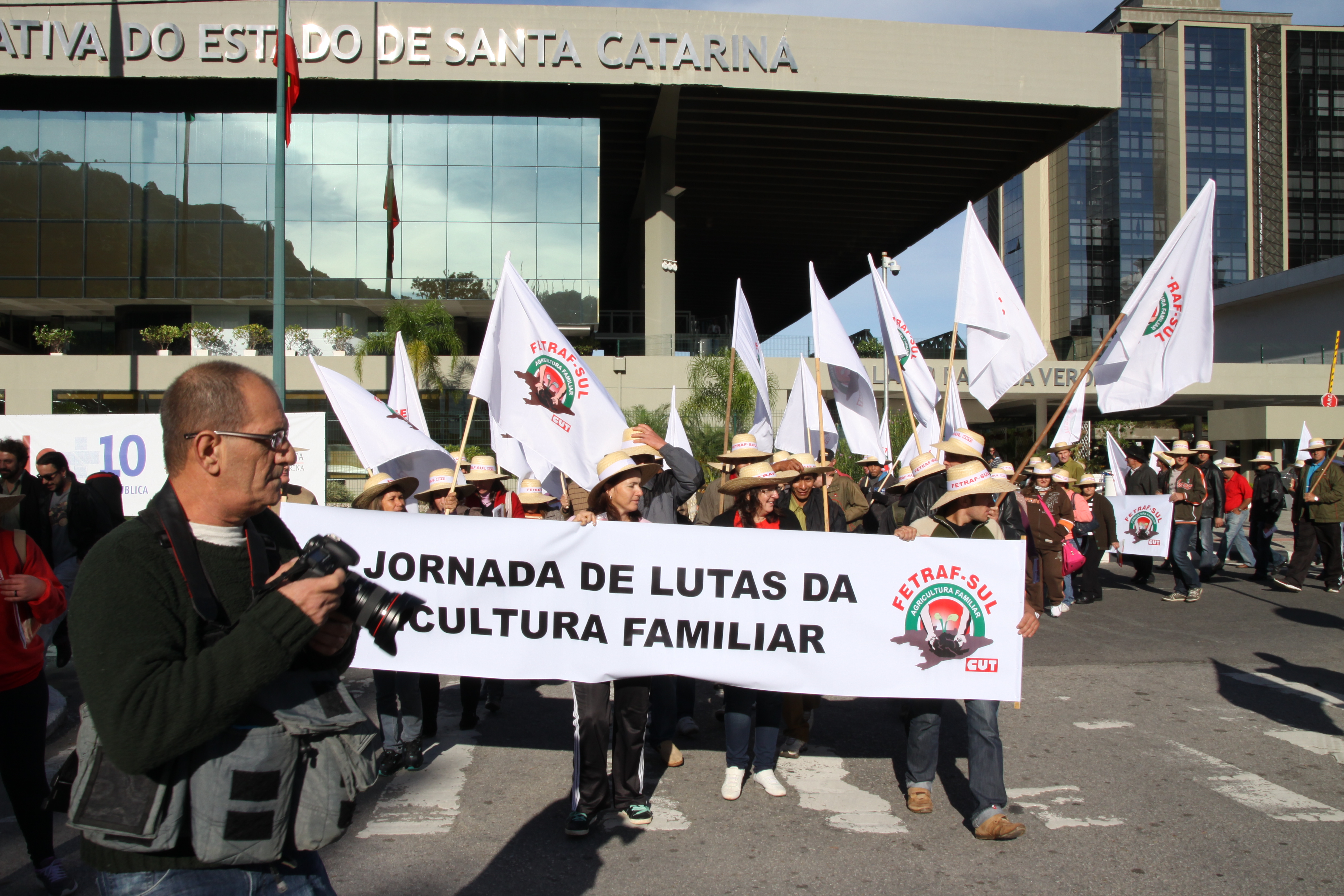 Manifestação Agricultores - Fotógrafo - Eduardo Guedes de Oliveira