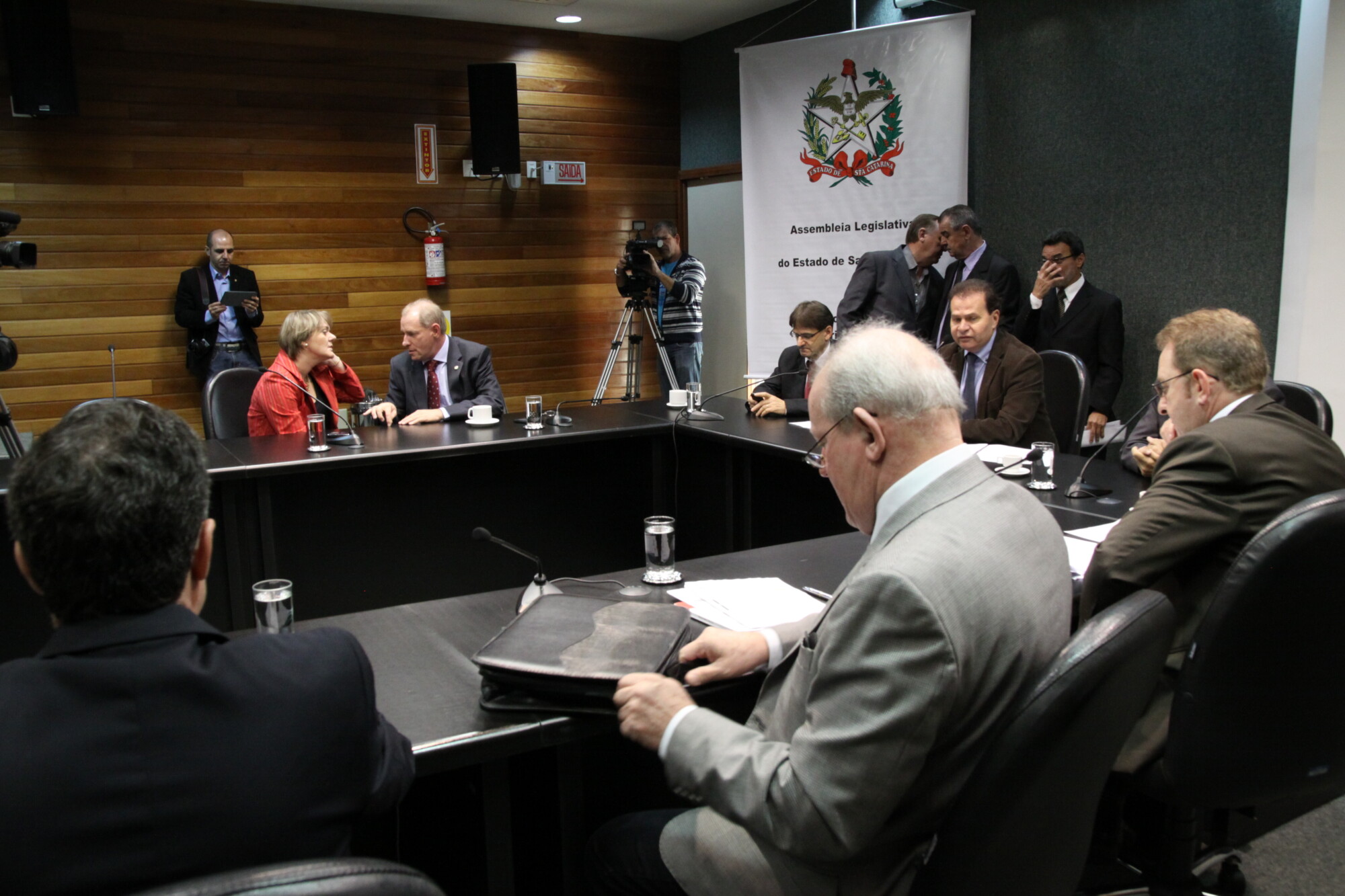 Governo vai apresentar emenda ao projeto do regime diferenciado de contratações